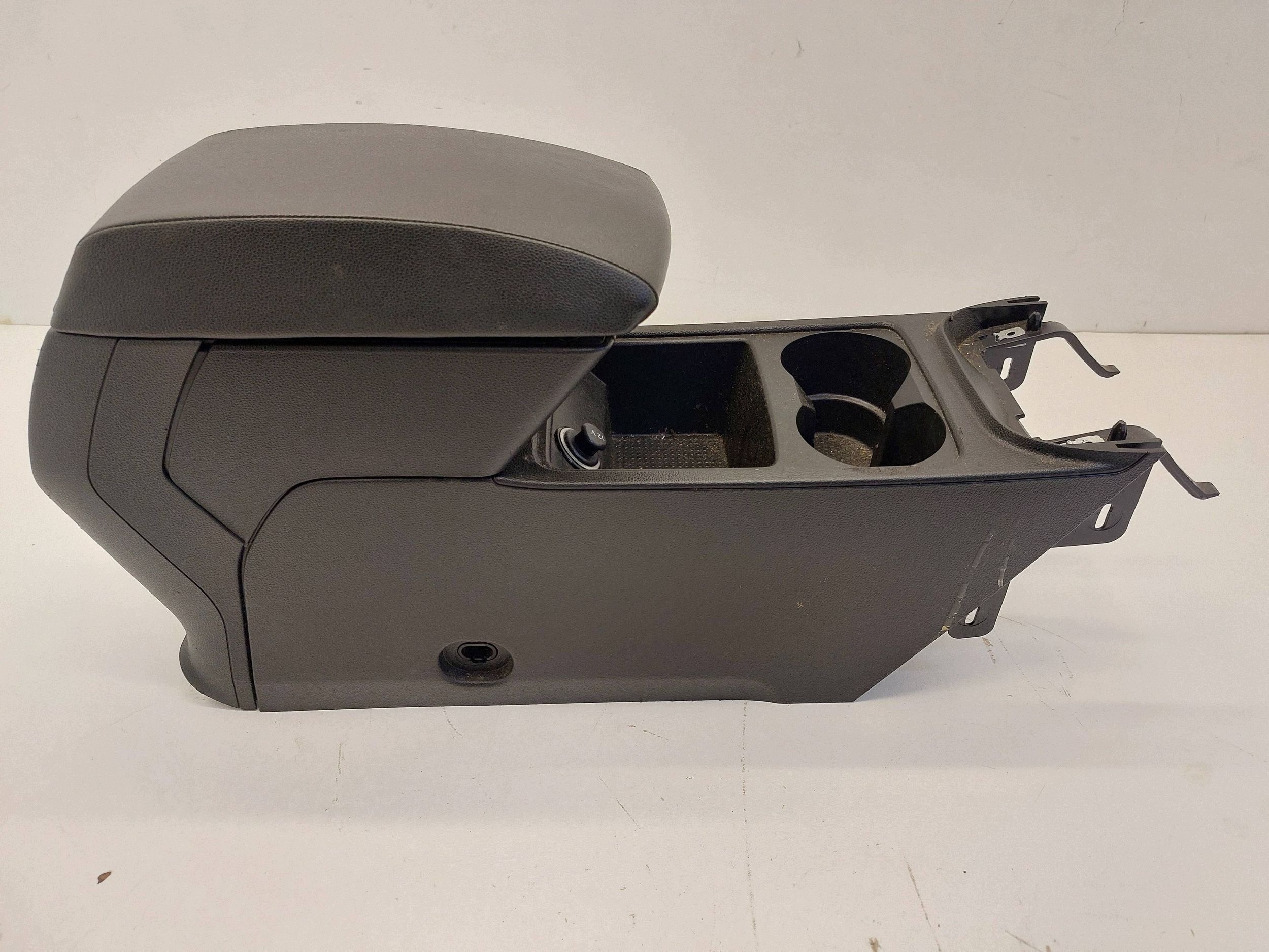SEAT LEON III 5F armrest TUNEL central leather 5F0863243A