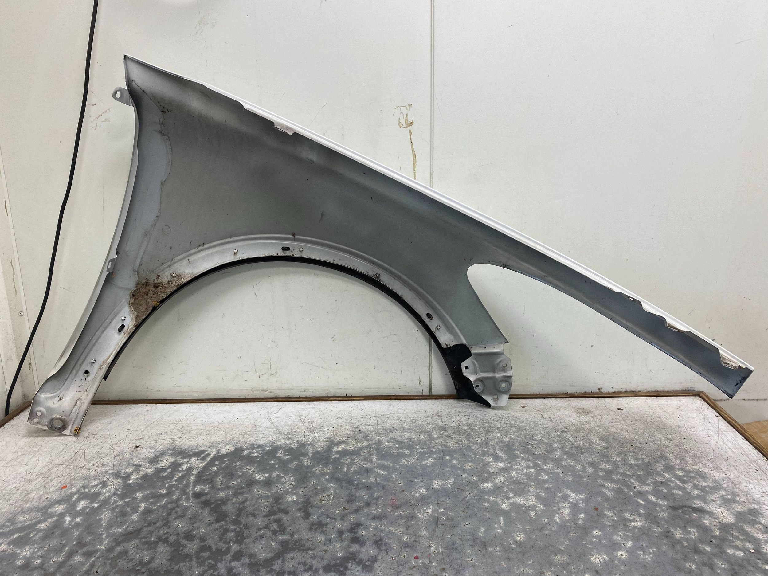 VOLVO C30 LIFT R-design complete fender left front front white