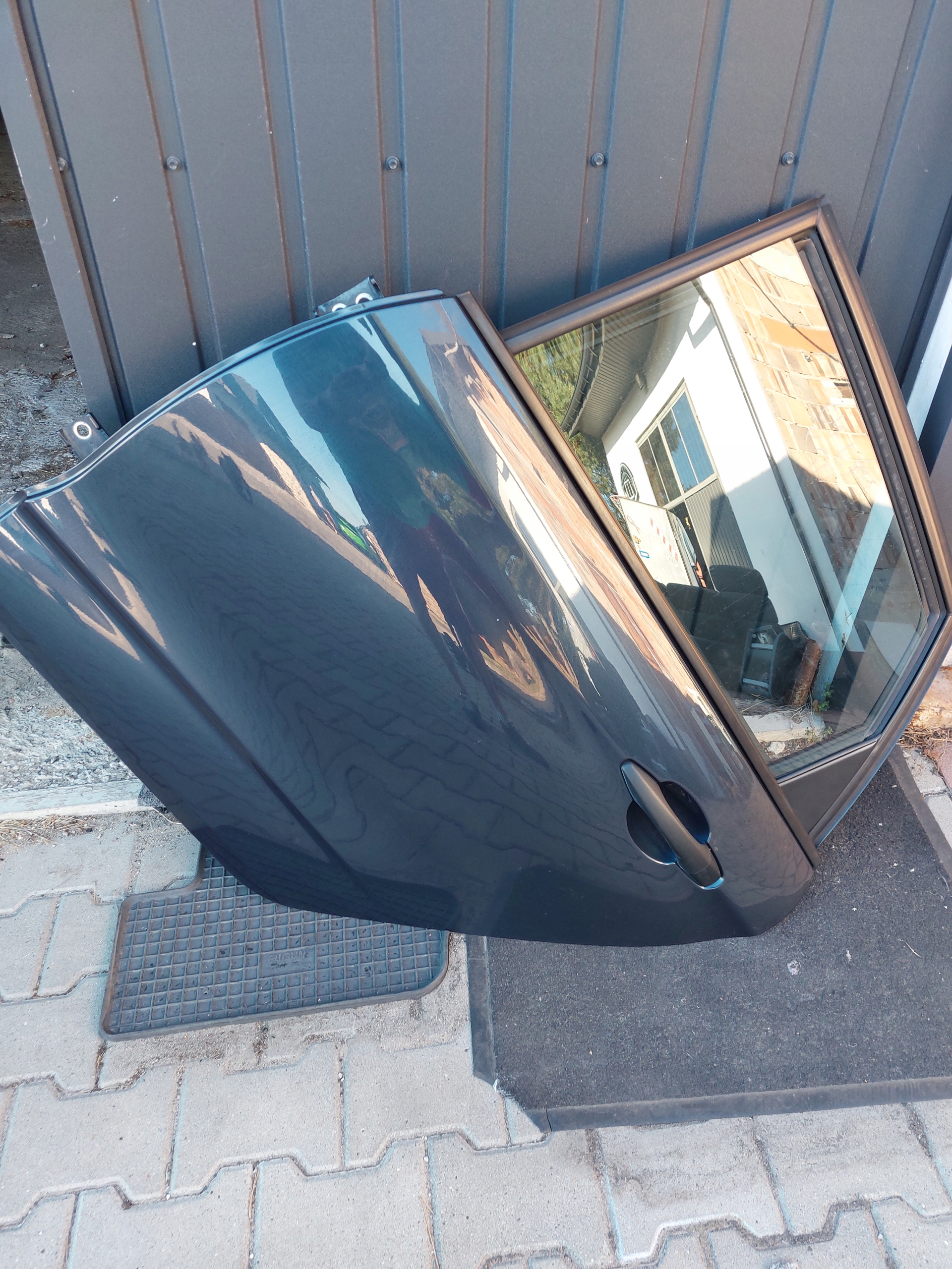 Задні ліві двері Citroen C4 II B7 KGN