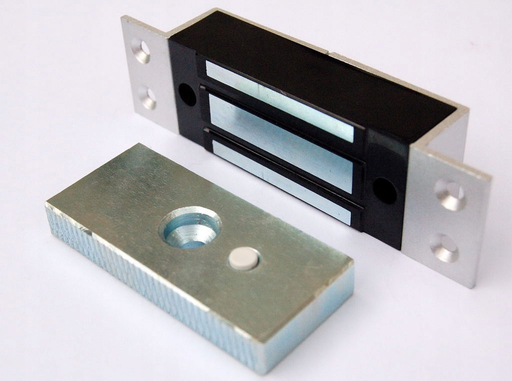 ZWORA ELEKTROMAGNETYCZNA DT-60HW DANTOM IMPORTER Kolor czarny