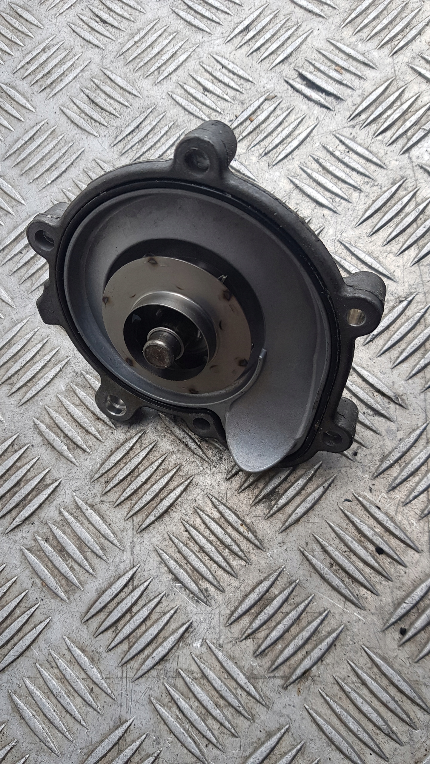 MERCEDES W203 1.8 K water pump R2712010201