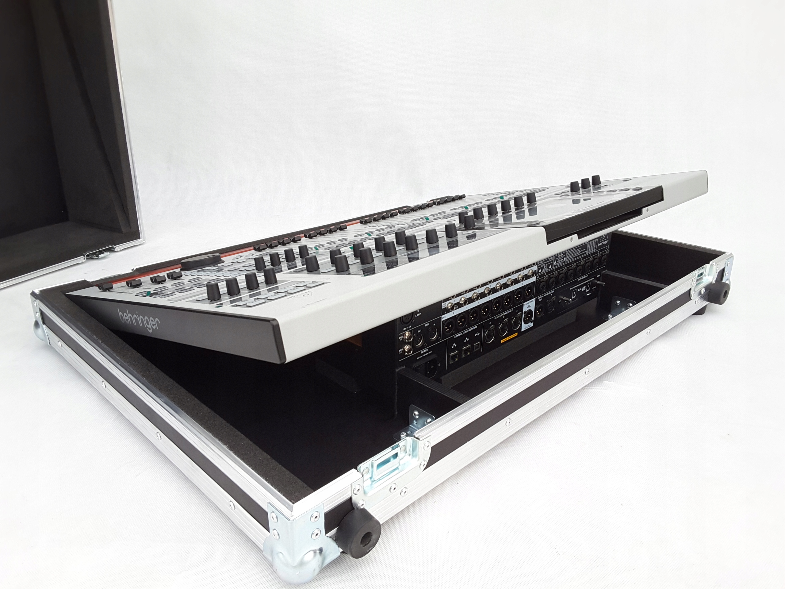 Case na Behringer WING flight case Marka WMCASE