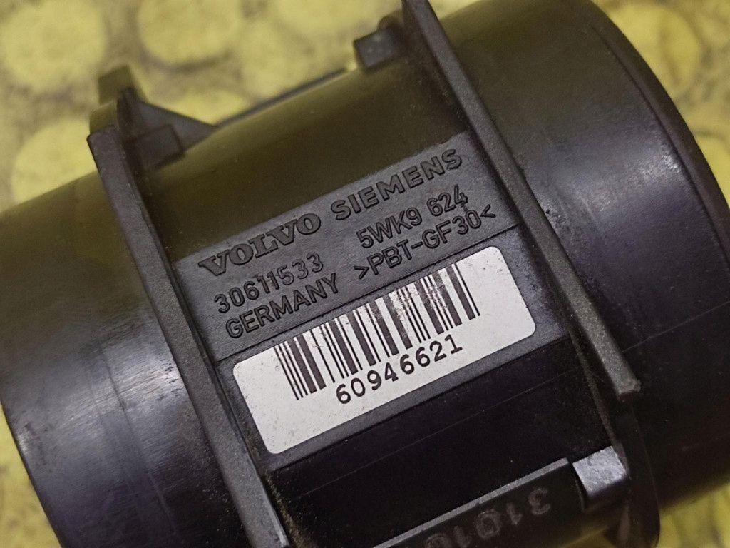 VOLVO V40 1.8 flow meter 30611533