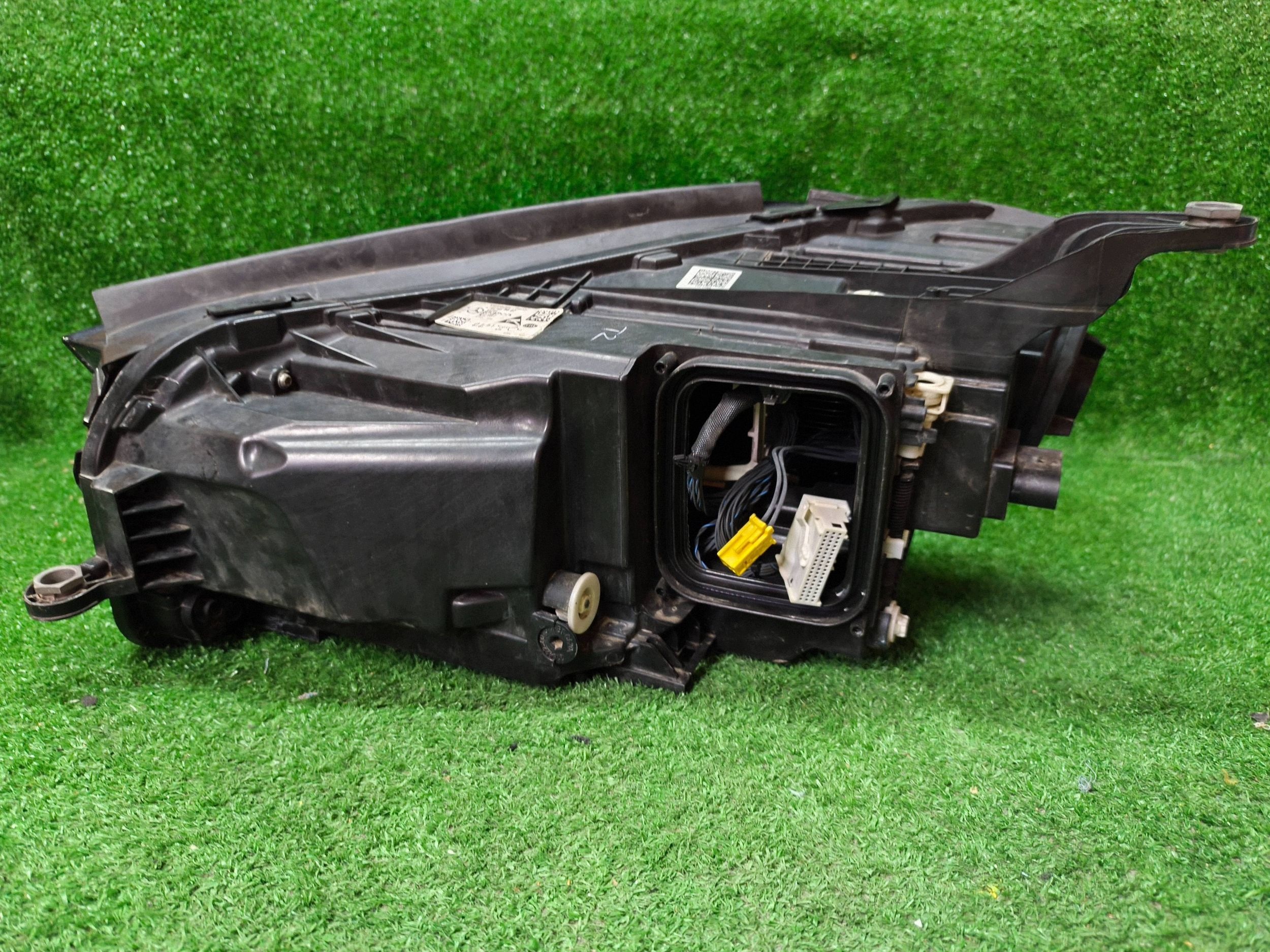 REFLEKTOR right MERCEDES GLE W167 FULL LED MULTIBEAM NR.R1657