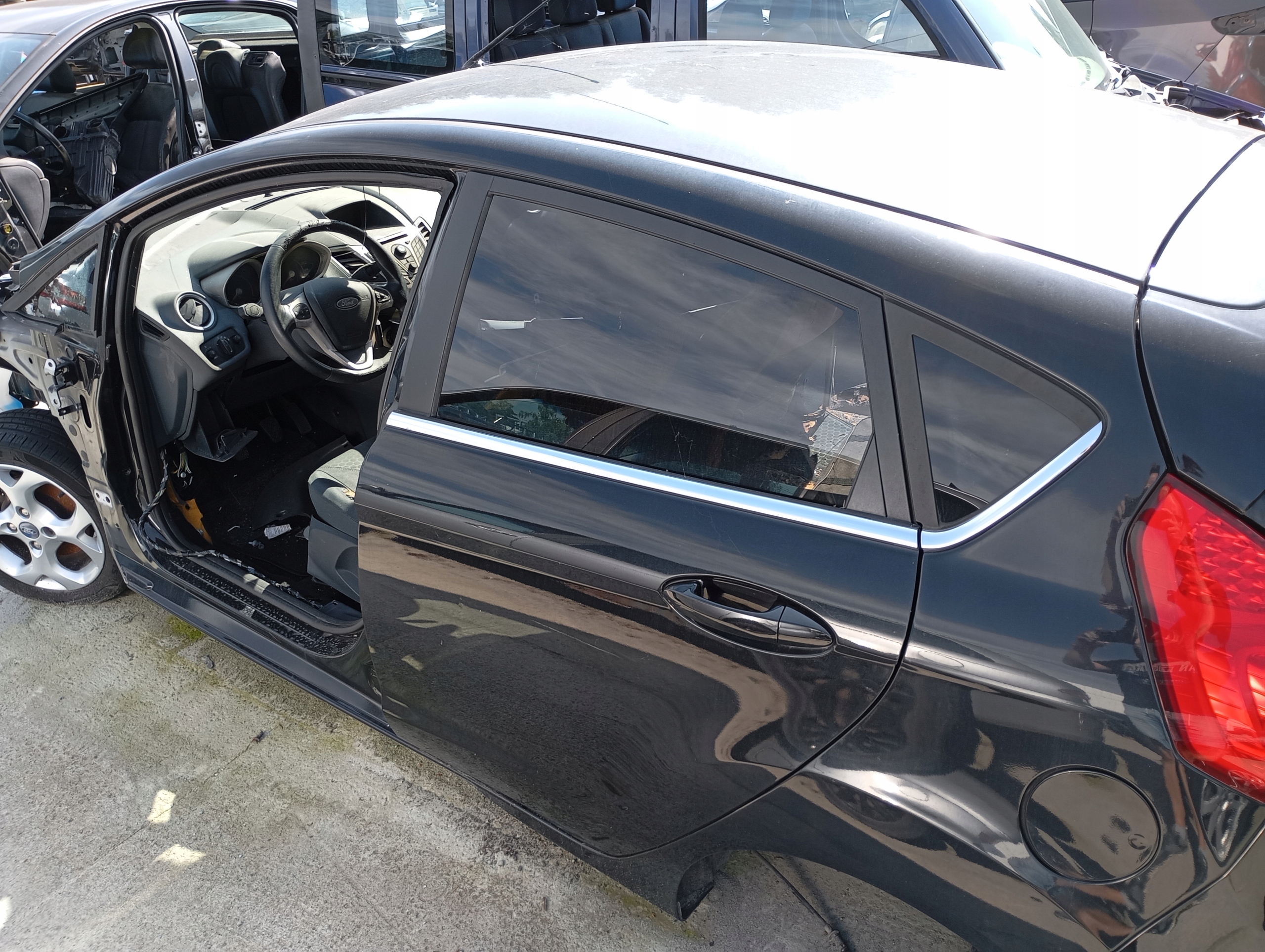 FORD FIESTA MK7 JA8 08- quarter quarter left front front D9
