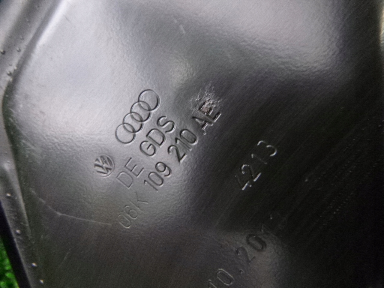 VW AUDI 2.0 TFSI Couvercle carter distribution 06K109210AE