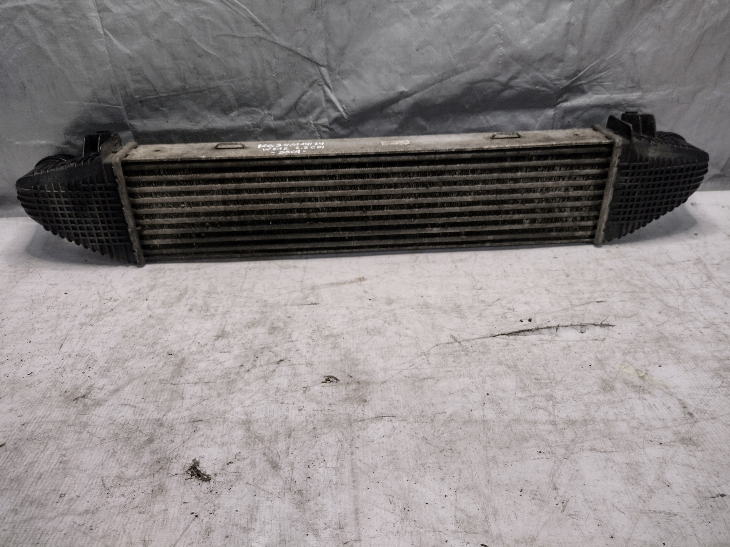 Intercooler Mercedes W212 2,2CDI automat A2046000100