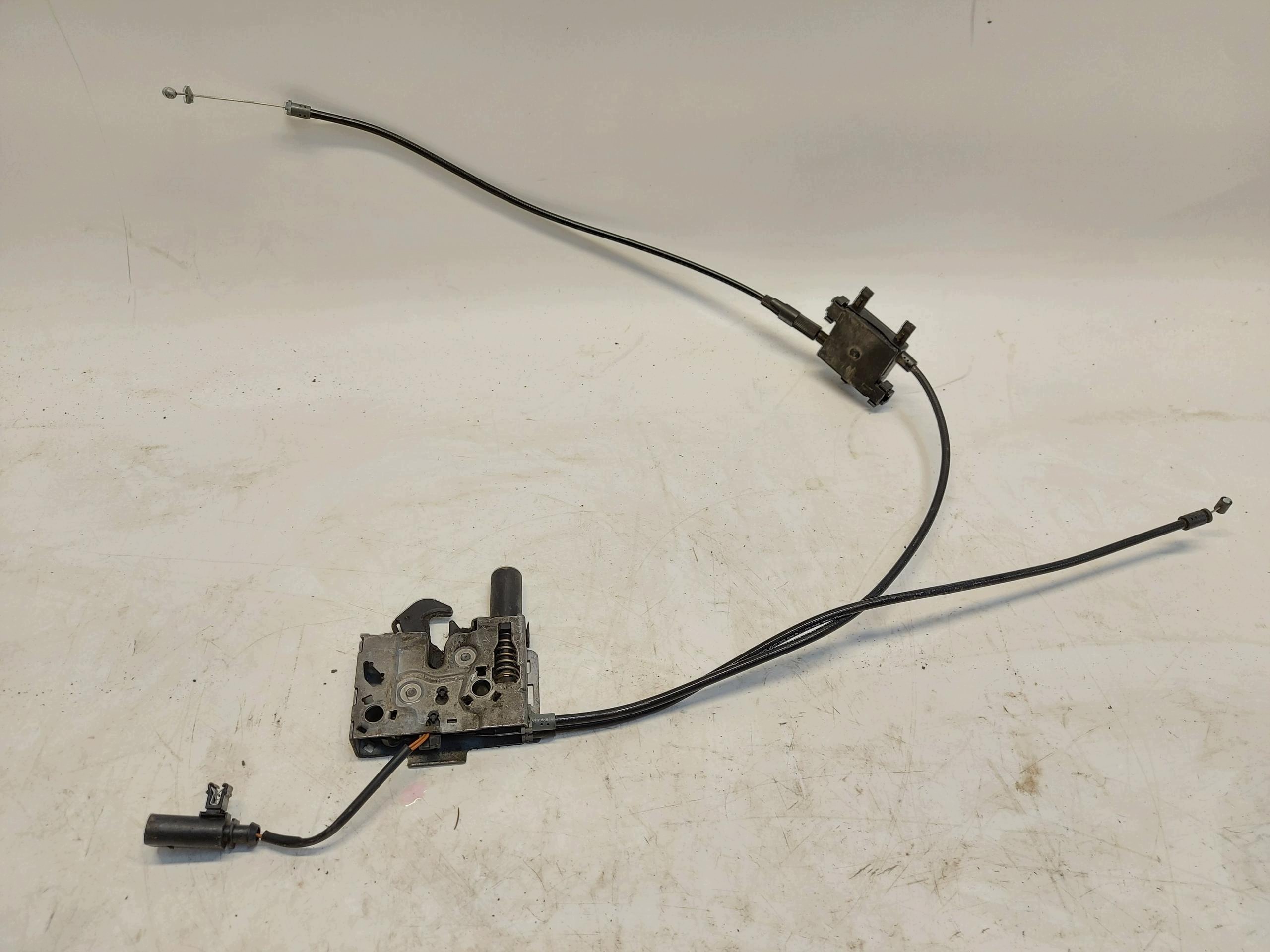 Audi Q8 E-TRON SportBack 4KE lock rope bonnets front front 4ke823509a