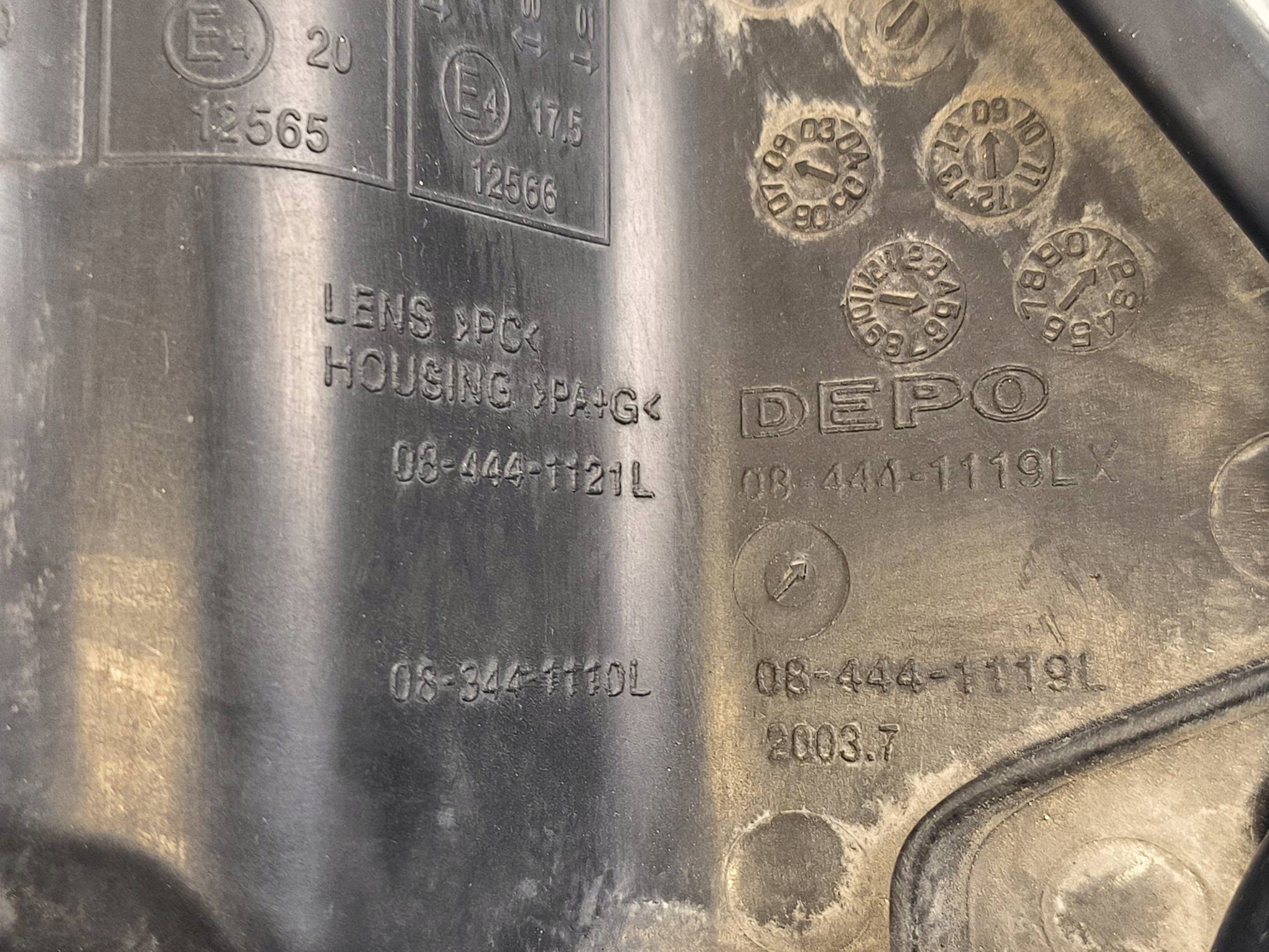světlo levá předek BMW E39 525 D