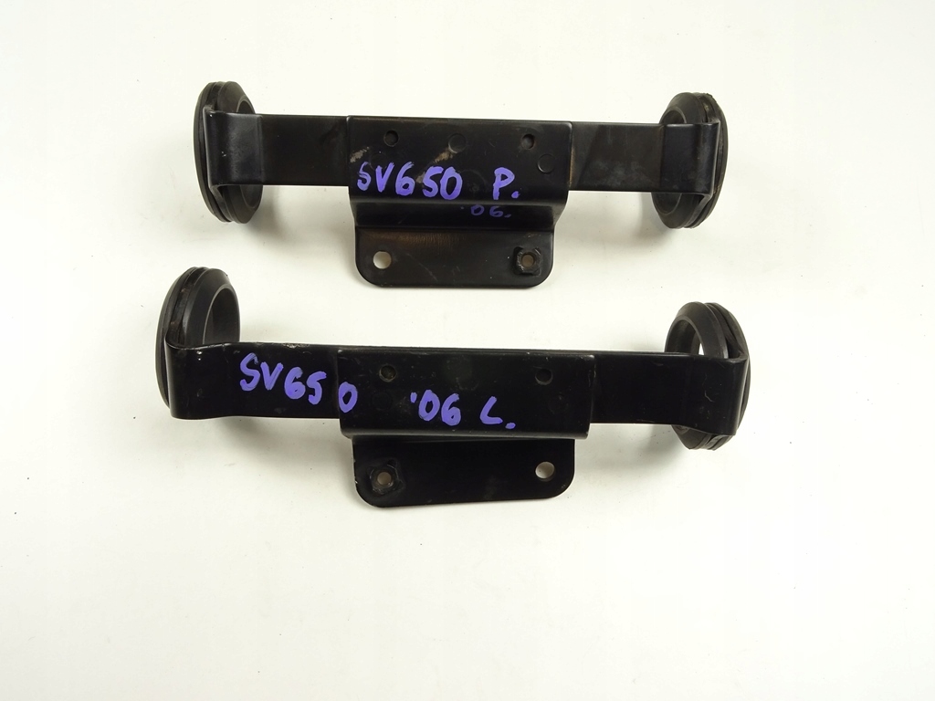 SUZUKI SV 650 КРЕПЛЕНИЕ ФАРЫ ДЕРЖАТЕЛЬ 03-09