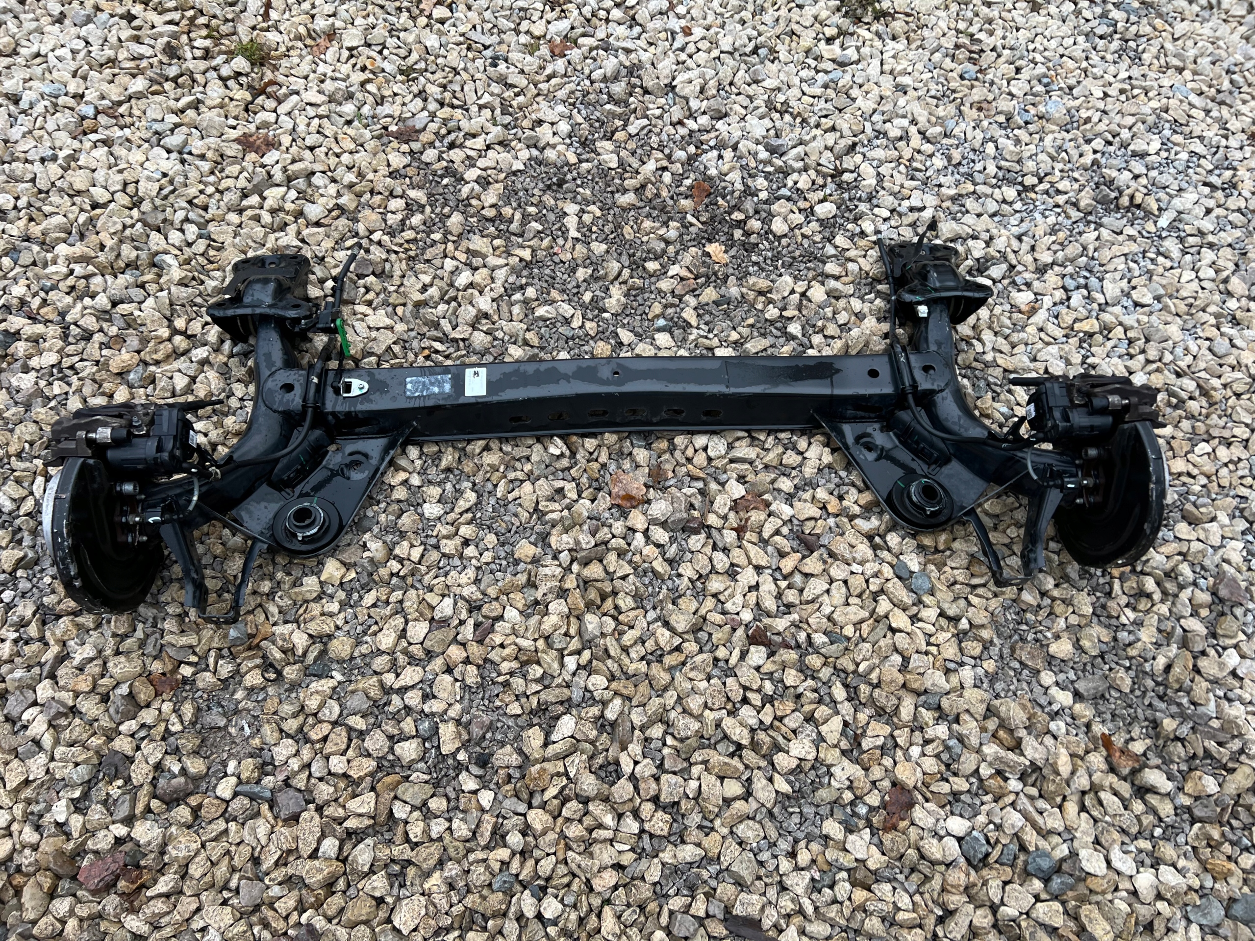 VW T-ROC KAROQ AUDI Q2 A3 8Y ZAWIESZENIE BELKA OŚ TYŁ TYLNA