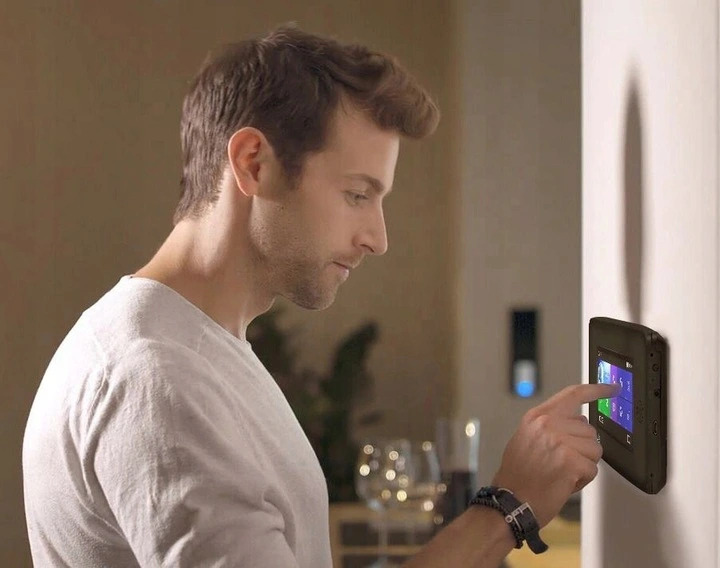 BEZPRZEWODOWY ALARM LCD GSM APP SYRENY WIFI POLSKI Kod producenta SL-106