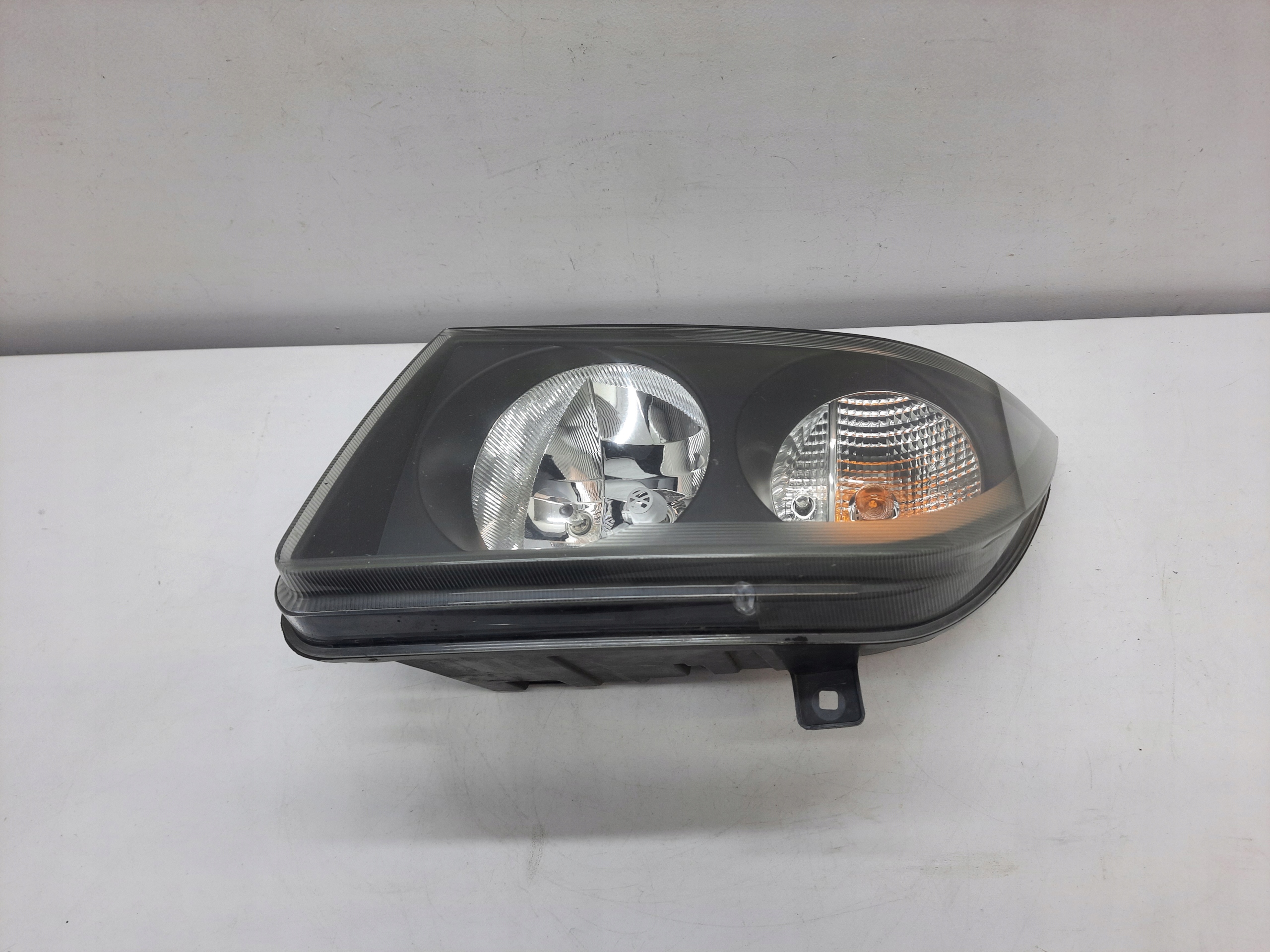 VW CRAFTER 06-11 light REFLEKTOR right front original EUROPA