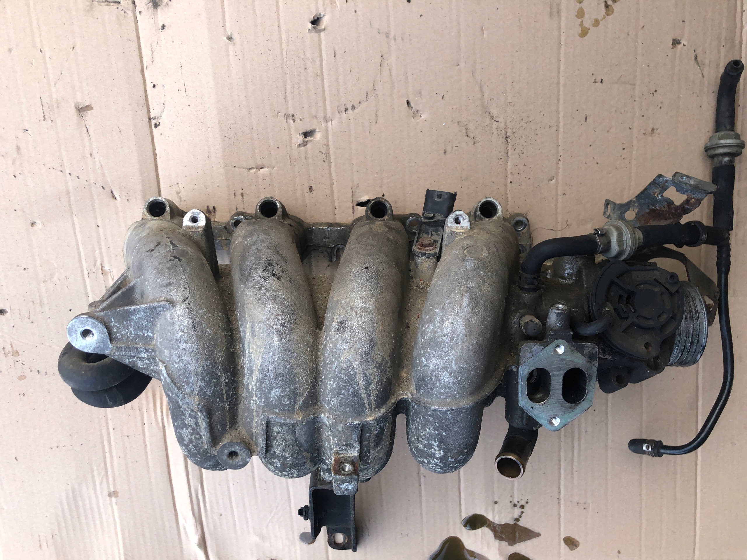 KOLEKTOR SSĄCY VOLVO S40 V40 1.9 T4 2.0 T TURBO