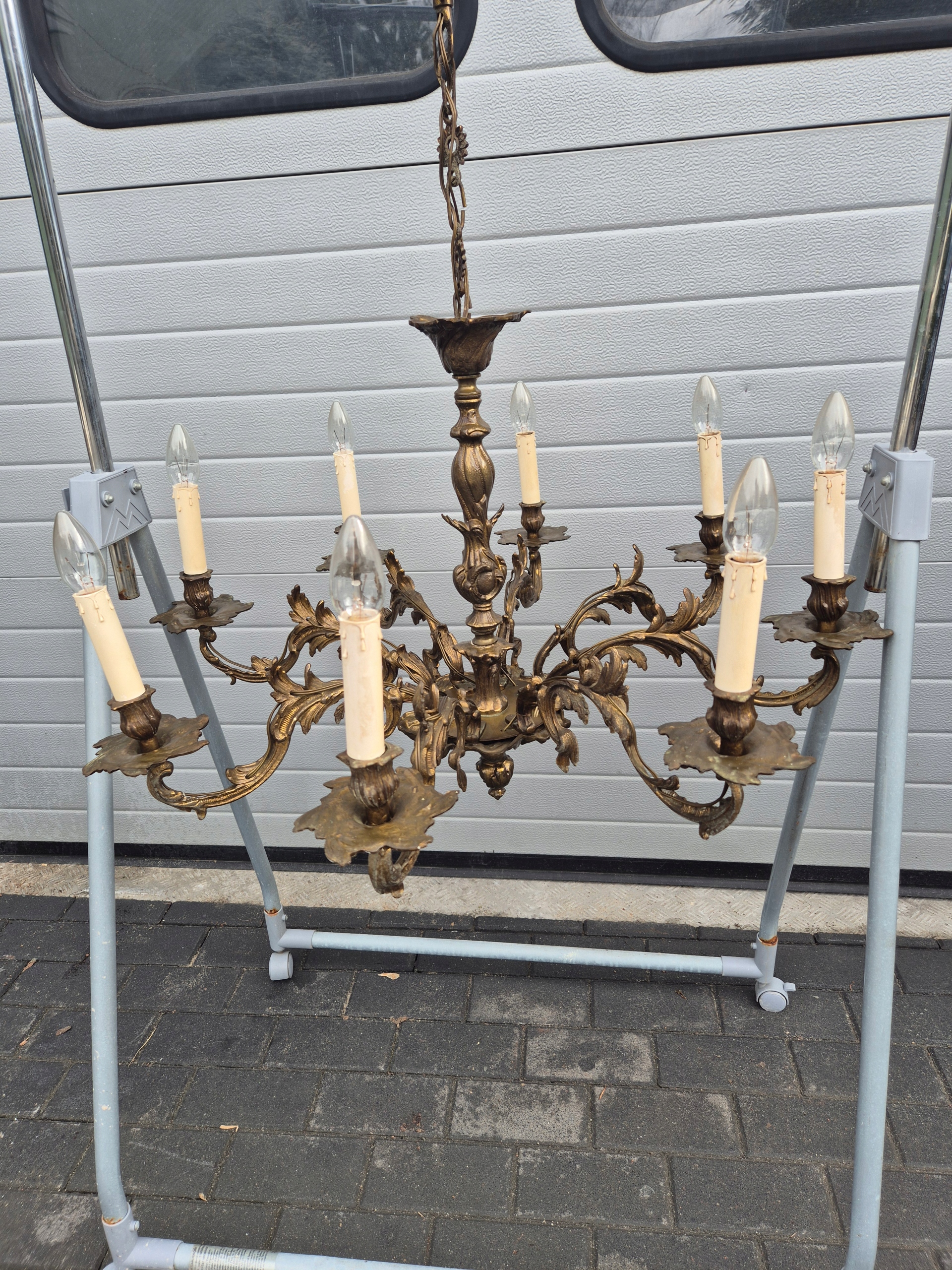 Żyrandol mosiężny 8ramienny