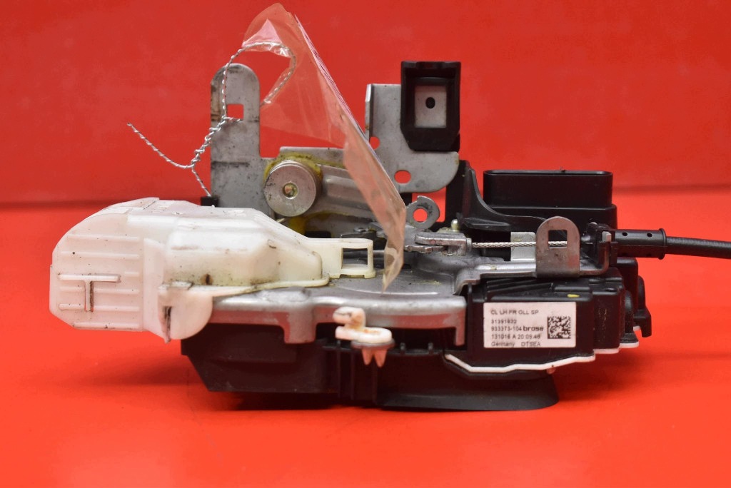lock door left front front EU 31391822 VOLVO V40 2 II 12-16
