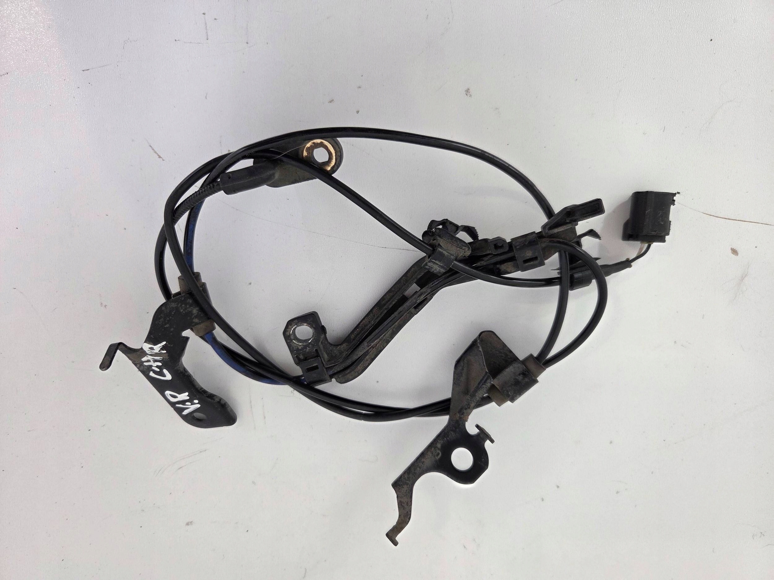 Toyota C-HR and sensor ABS front right 89542F4010 (CZ115)