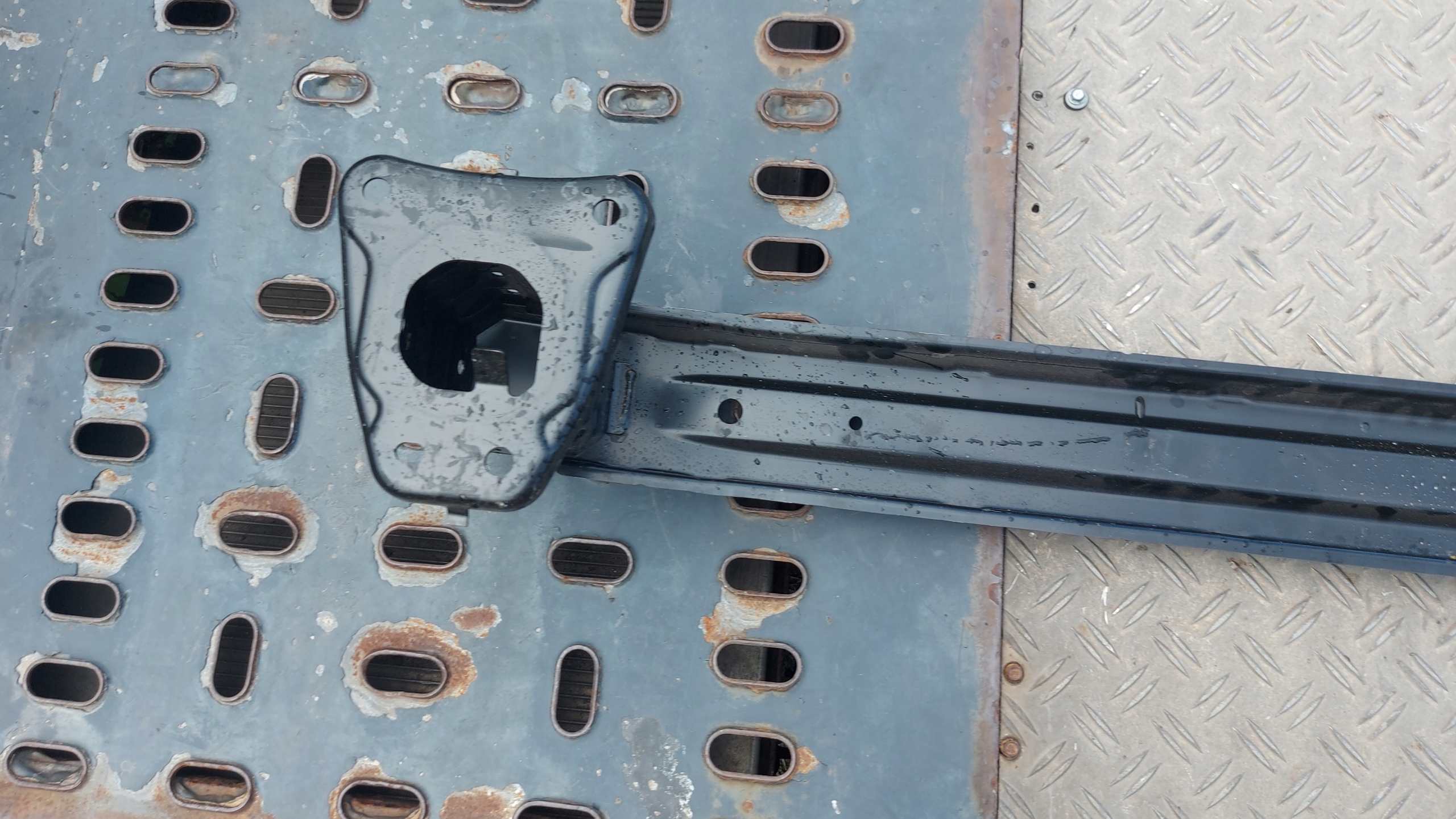 bumper support rear part rear TOYOTA COROLLA E21 sedan