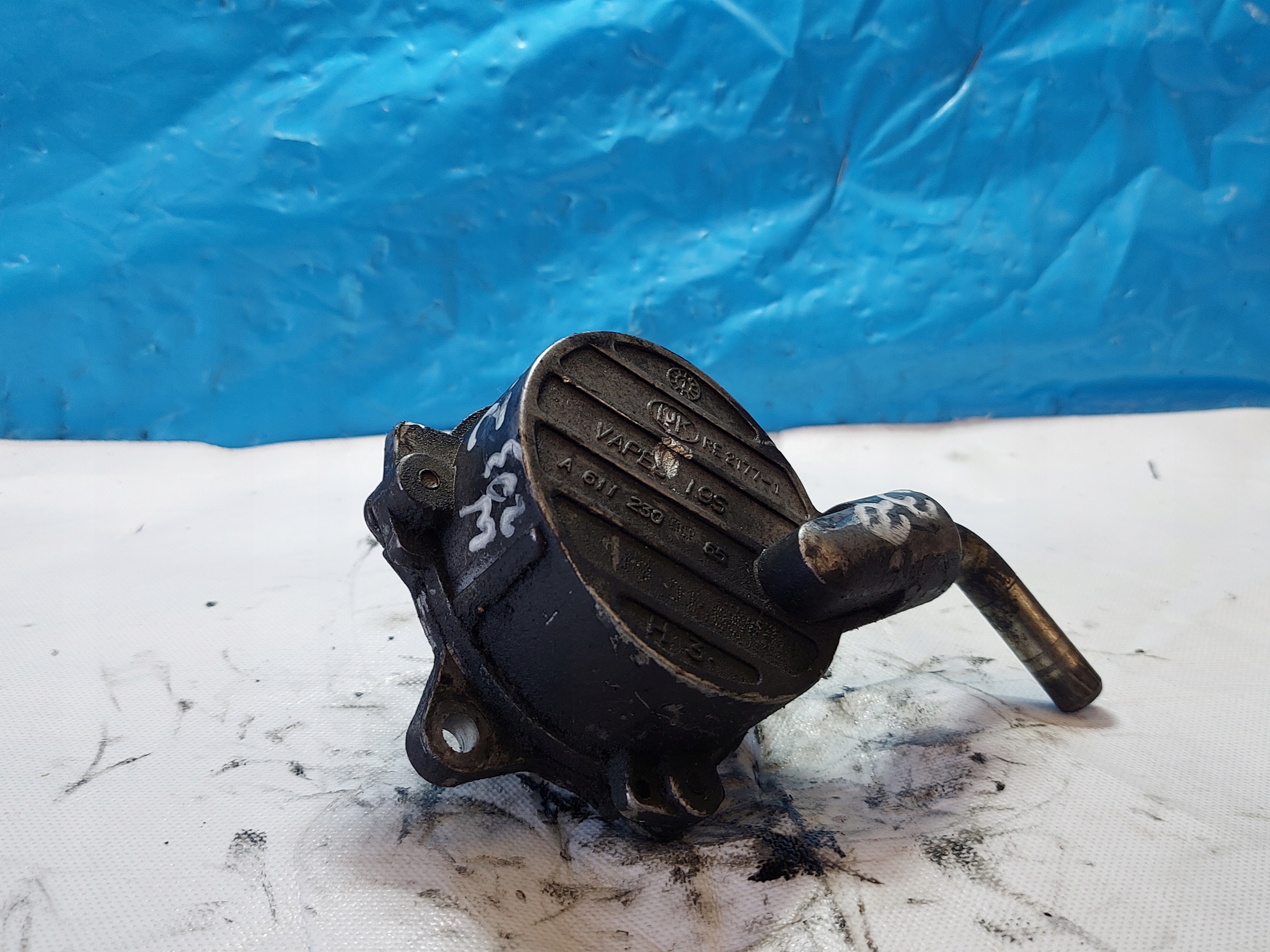 Pompa VACUM MERCEDES W203 2.2 CDI A6112300065