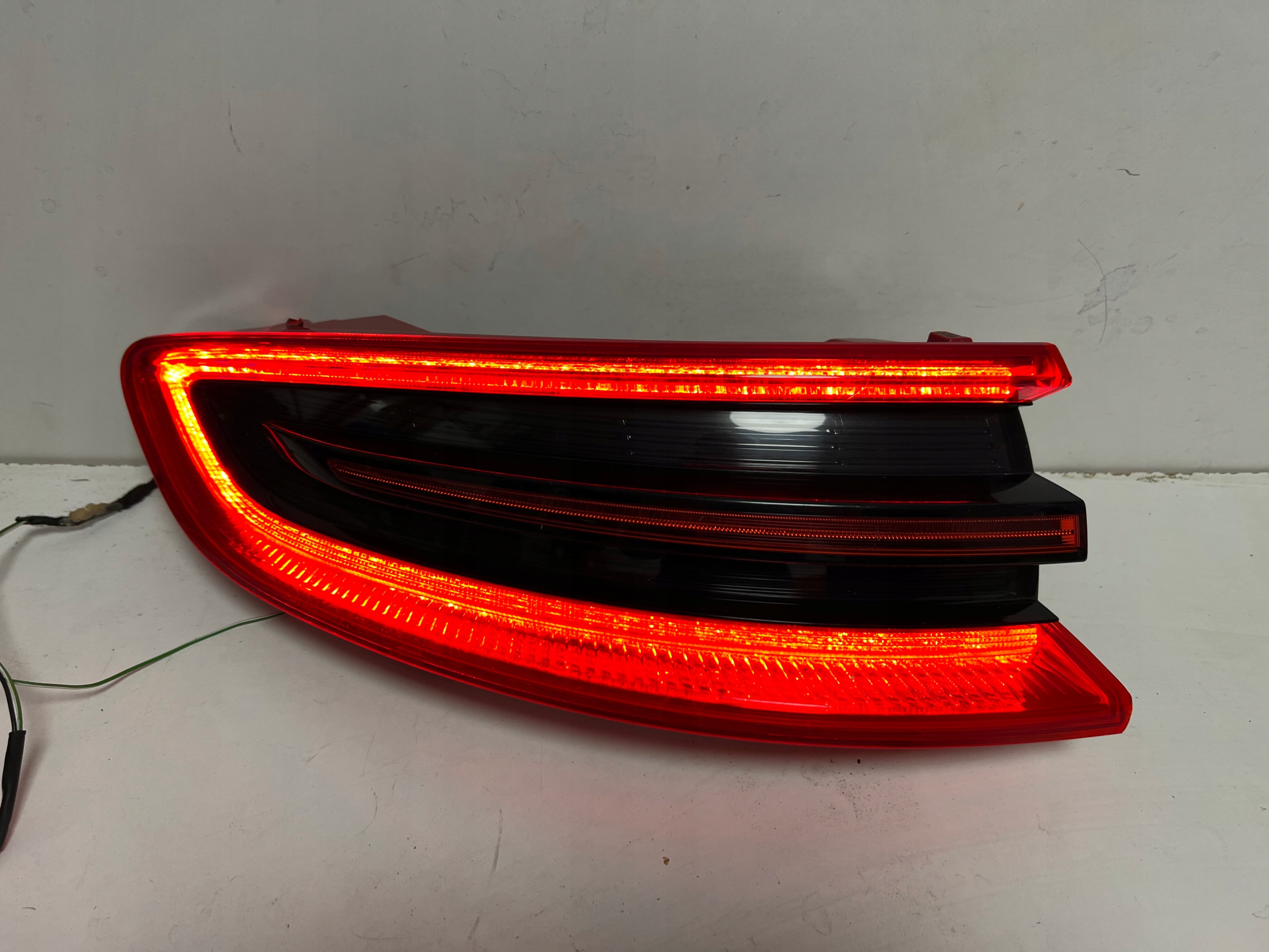 PORSCHE MACAN ФАРА ЗАДНЯ ЛІВА LED5b945095d