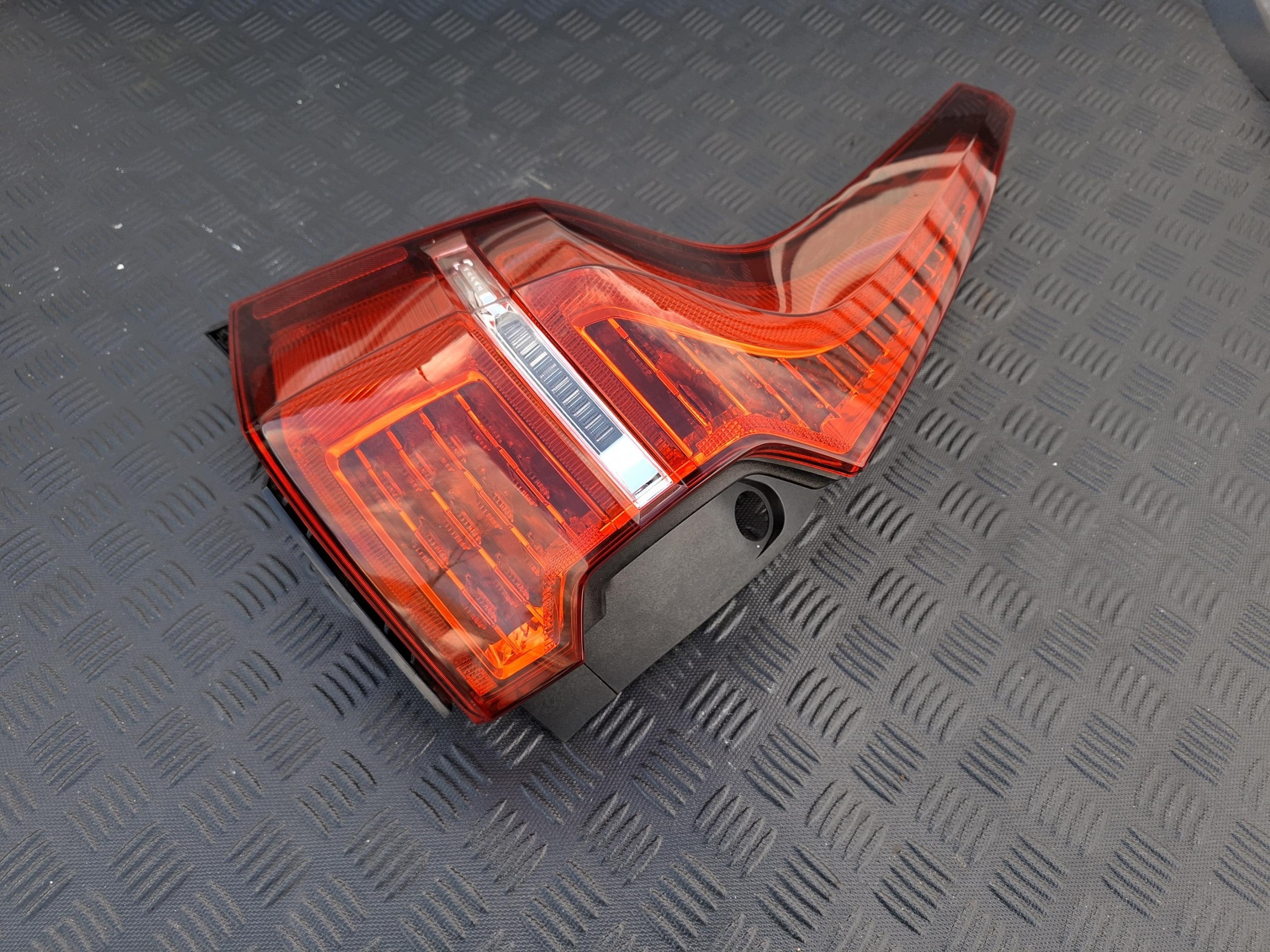 light rear part left rear left 31420427 EUROPA VOLVO XC60 II