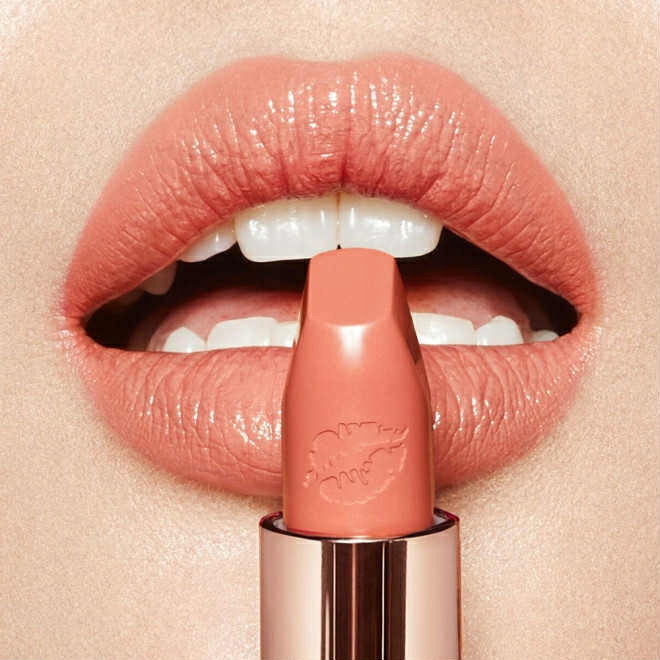 Pomadka Charlotte Tilbury Hot Lips 2.0 Angel Alessandra