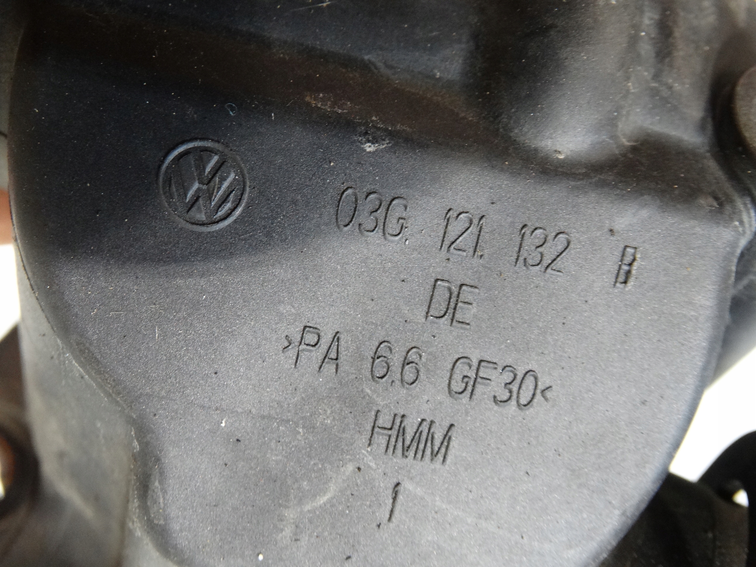 Bride d’eau SKODA AUDI SEAT 03G121132B
