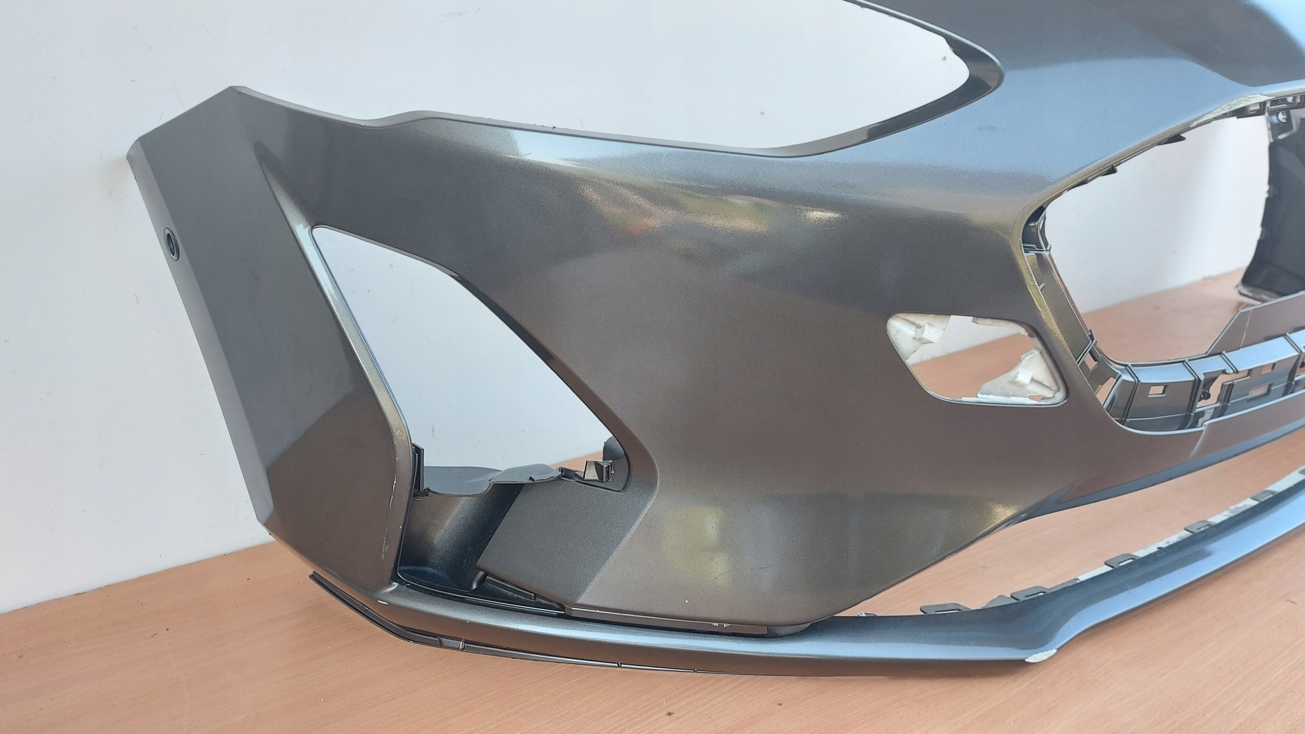 FORD FOCUS MK4 IV 4 bumper front for PDC + supports
