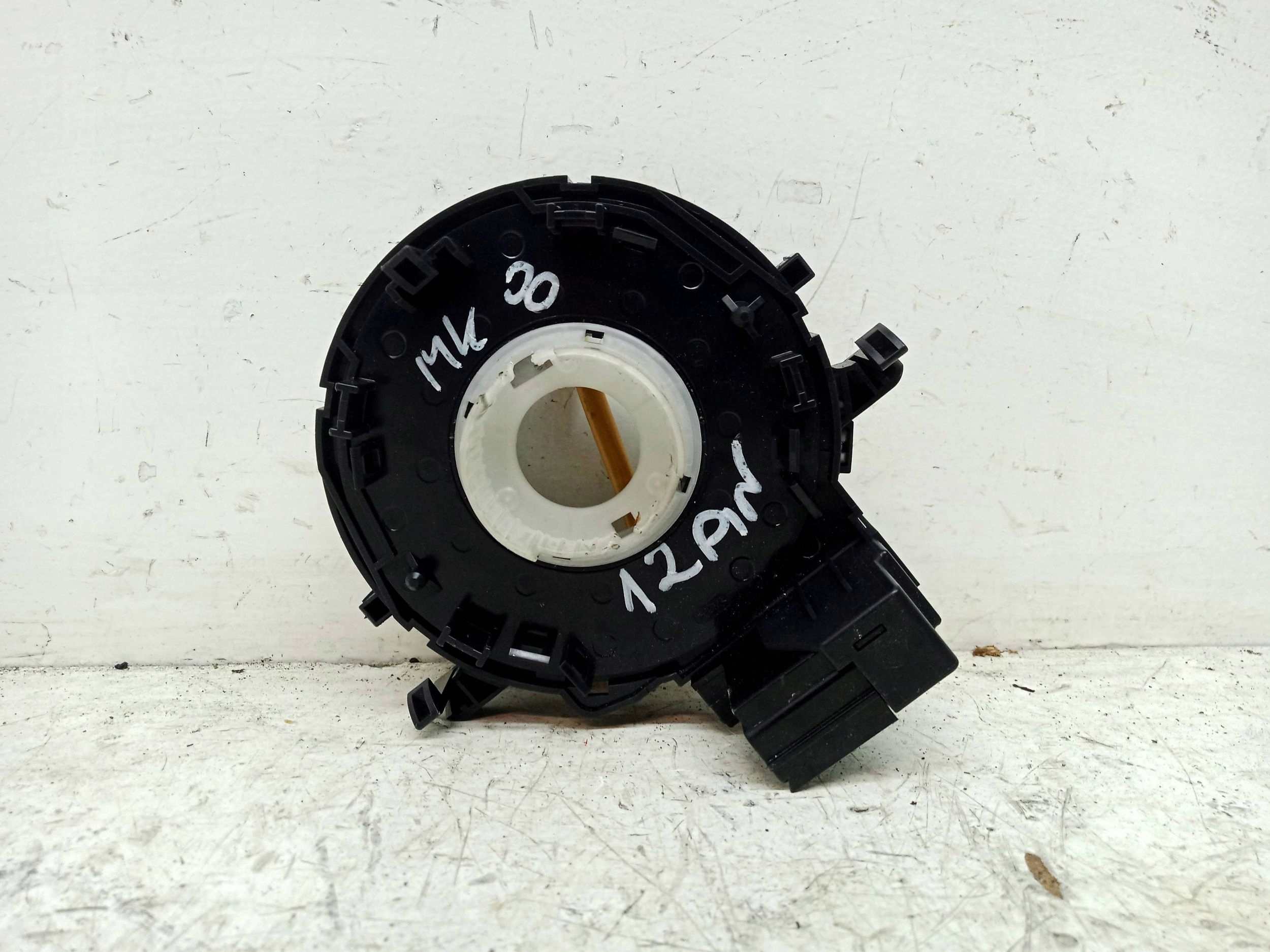 SUZUKI SWIFT MK8 ring below steering wheel, ZWIJAK 2019R