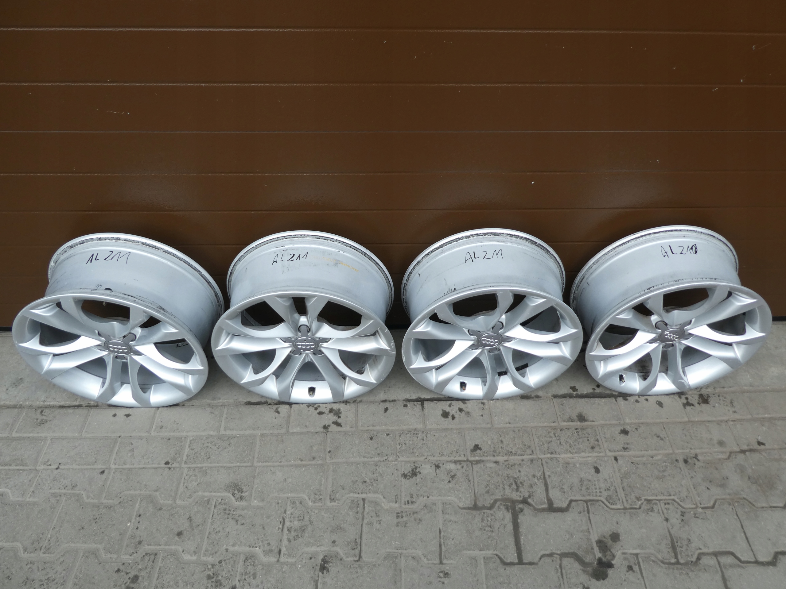 discs original AUDI A5 18 CALI 8T0601025A RONAL