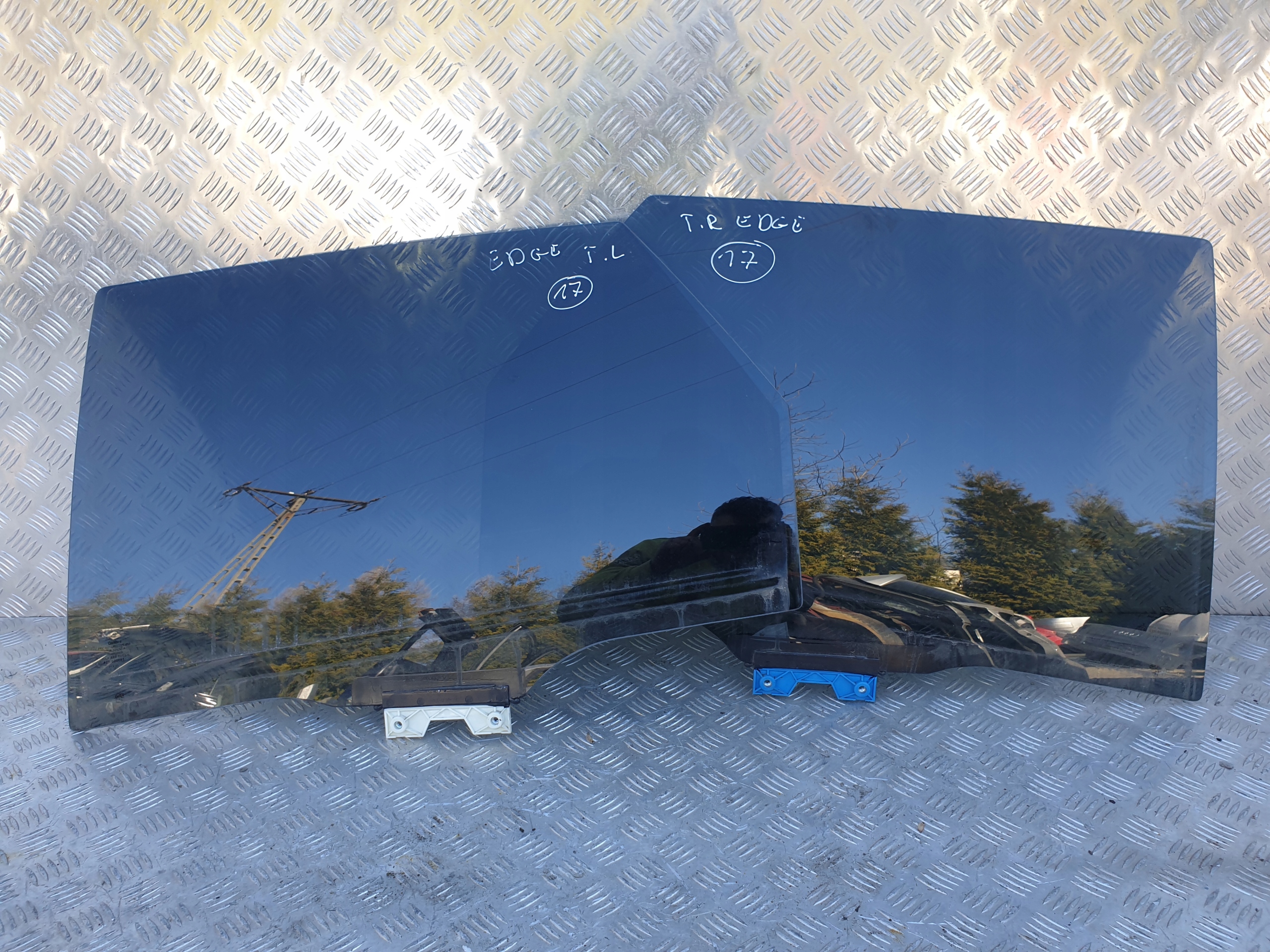 SZYBA DRZWI TYŁ LEWA PRAWA EDGE II MK2 VIGNALE