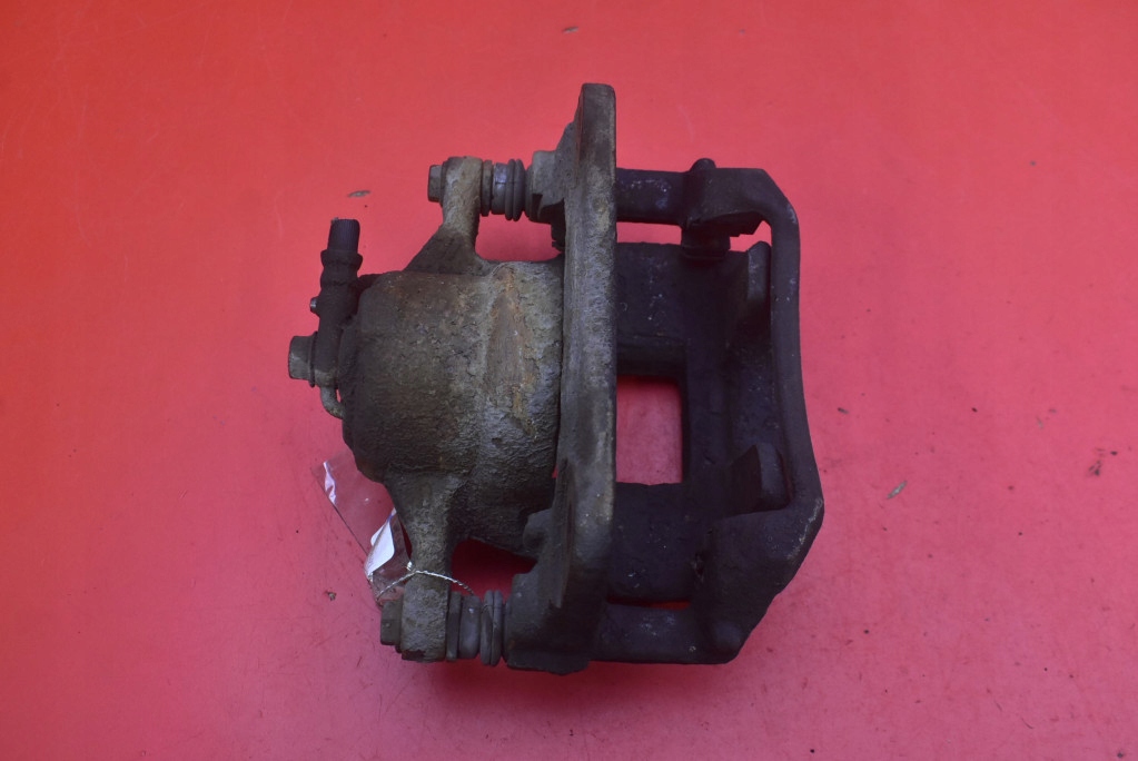 caliper brake right front TOYOTA AURIS II E18 1.6 VALVEMATIC 112 KM
