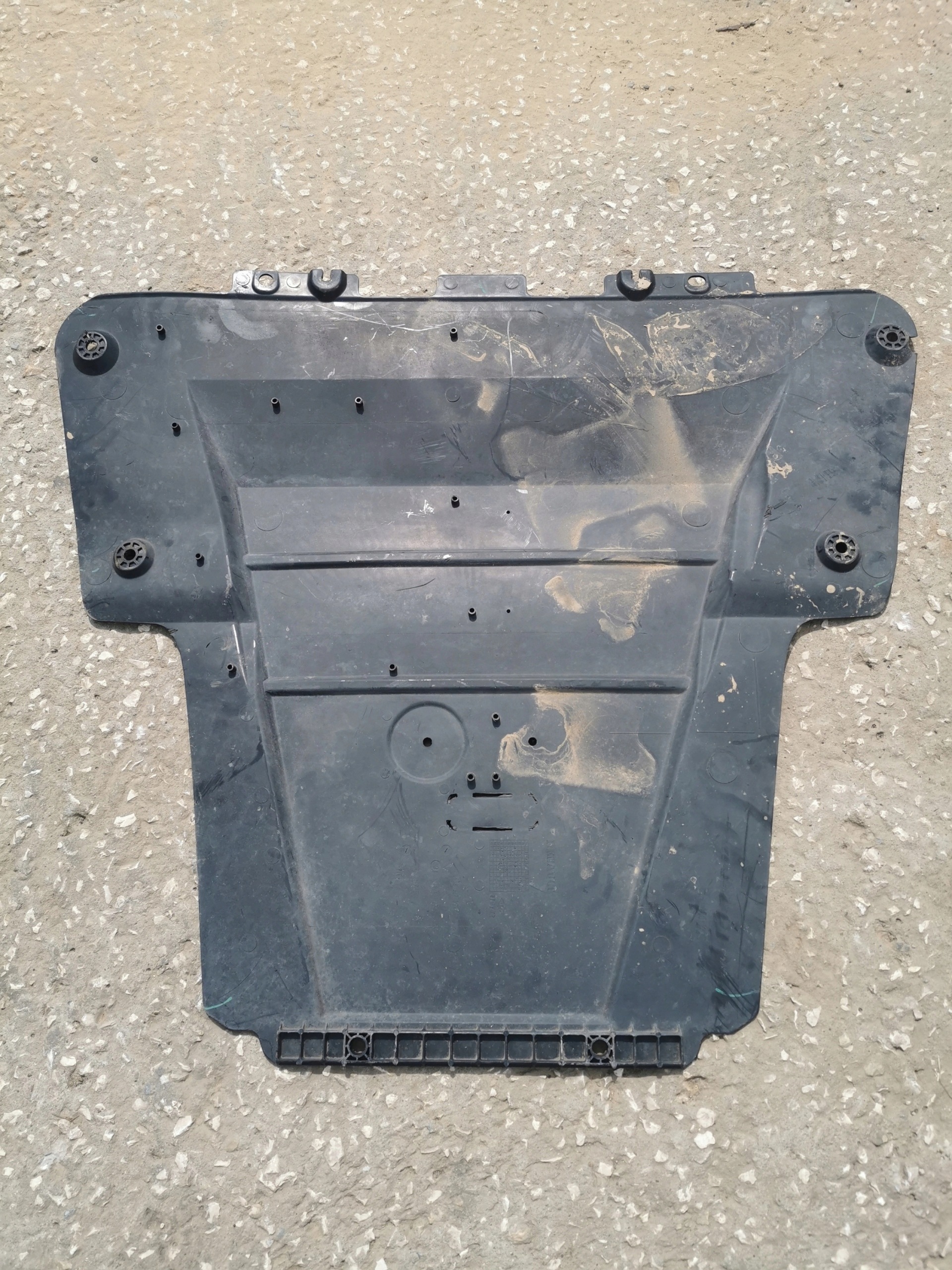 Renault OE 8200431054 cover below engine