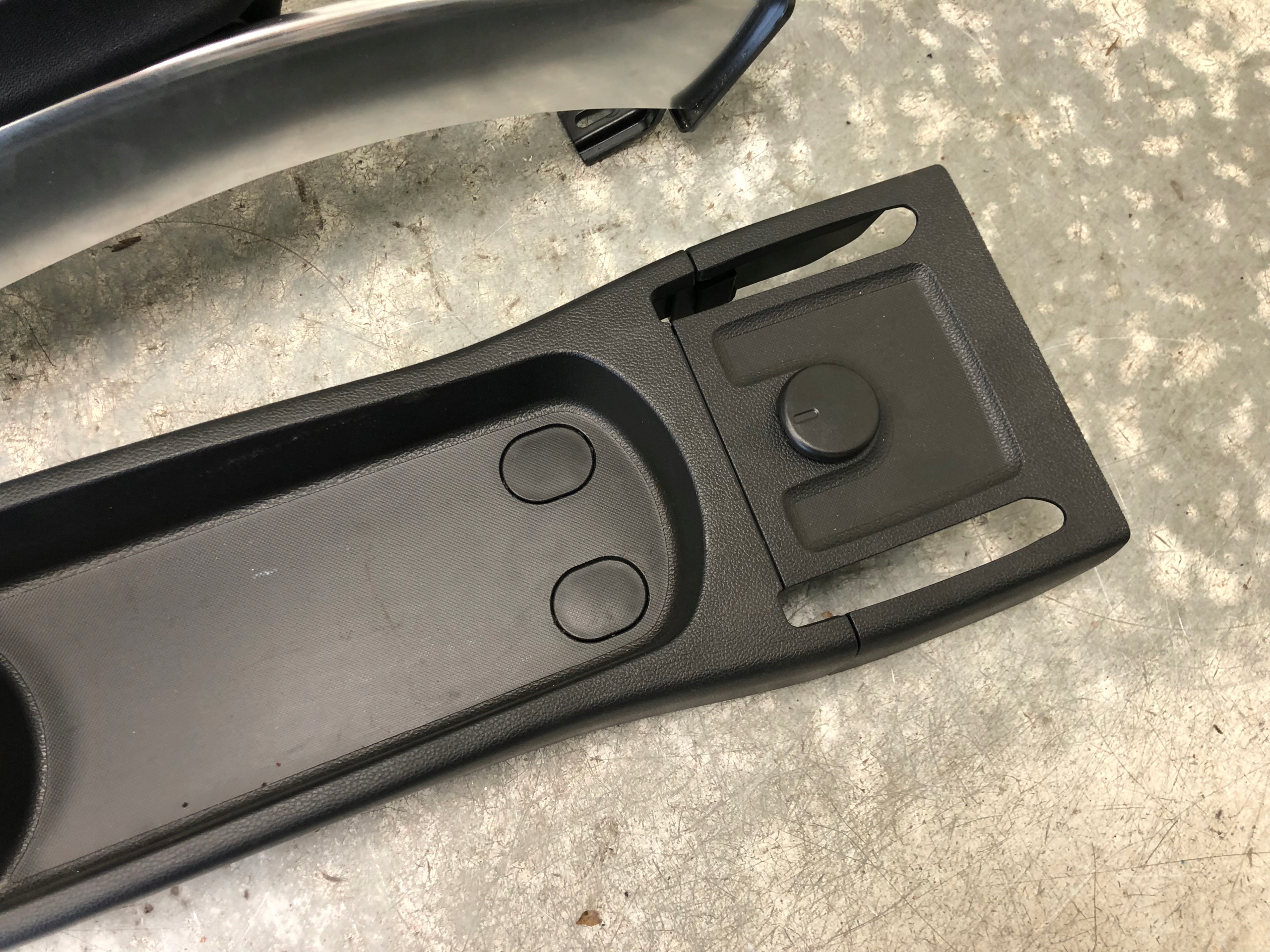 TUNEL central armrest OPEL MERIVA B 13260358