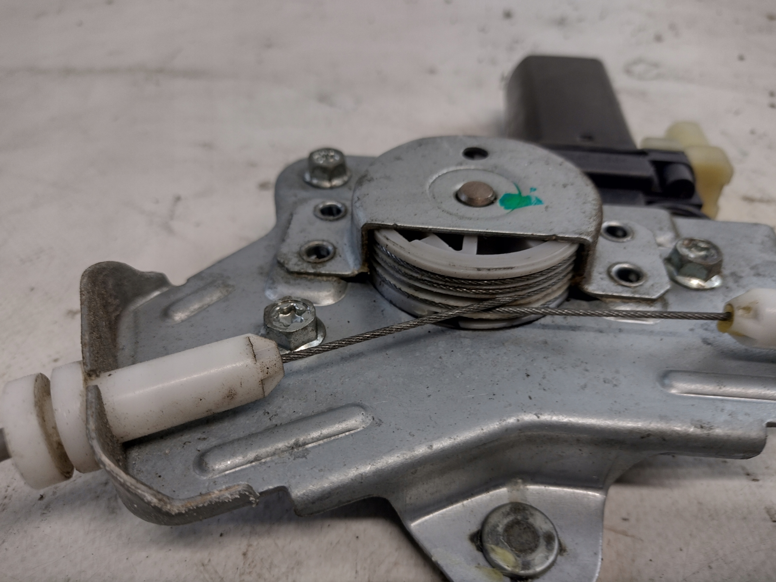 window regulator left front Kia Picanto and 1 lift 5D 1060272