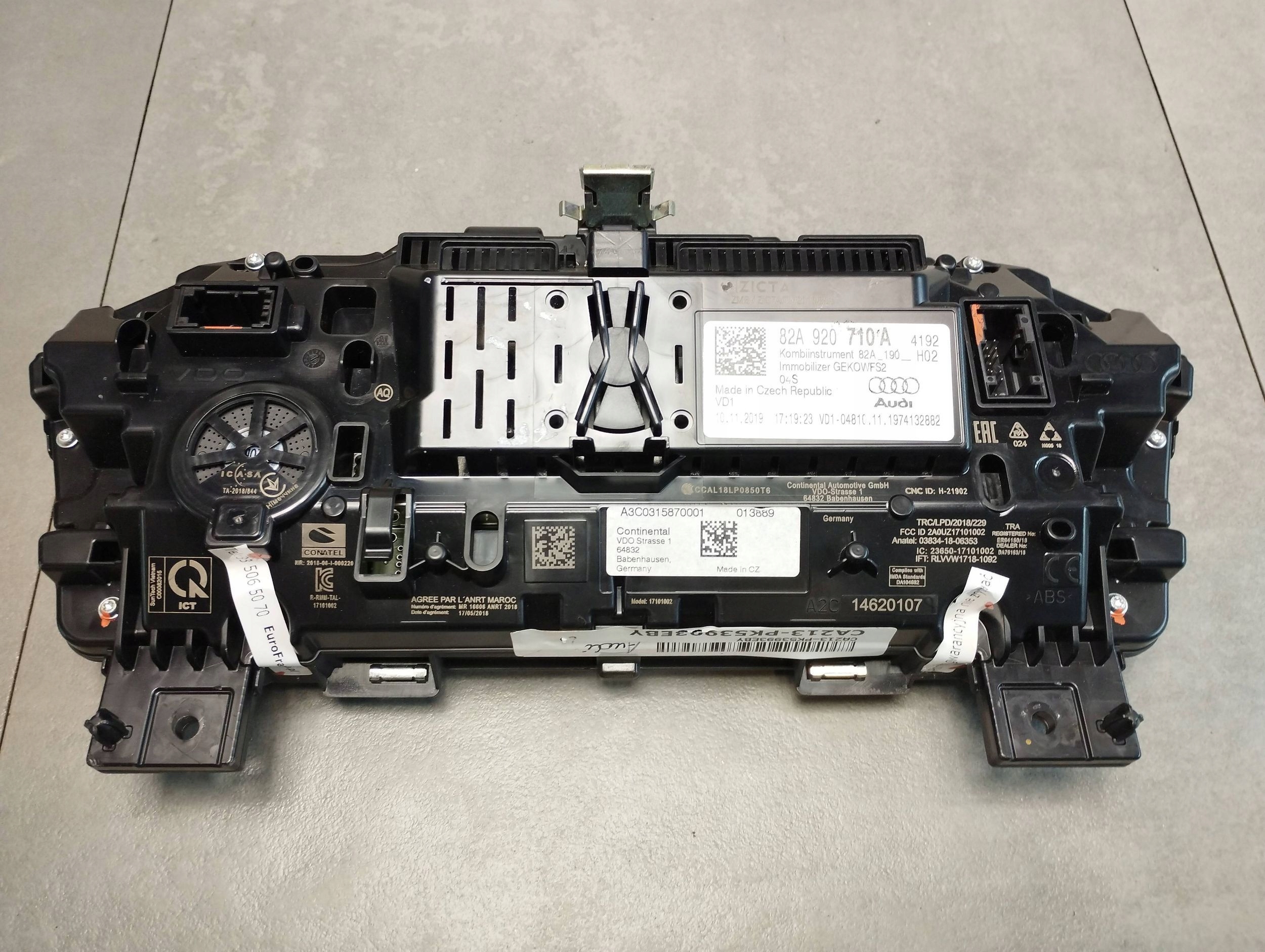 Audi A1 dials dials 82A920710A