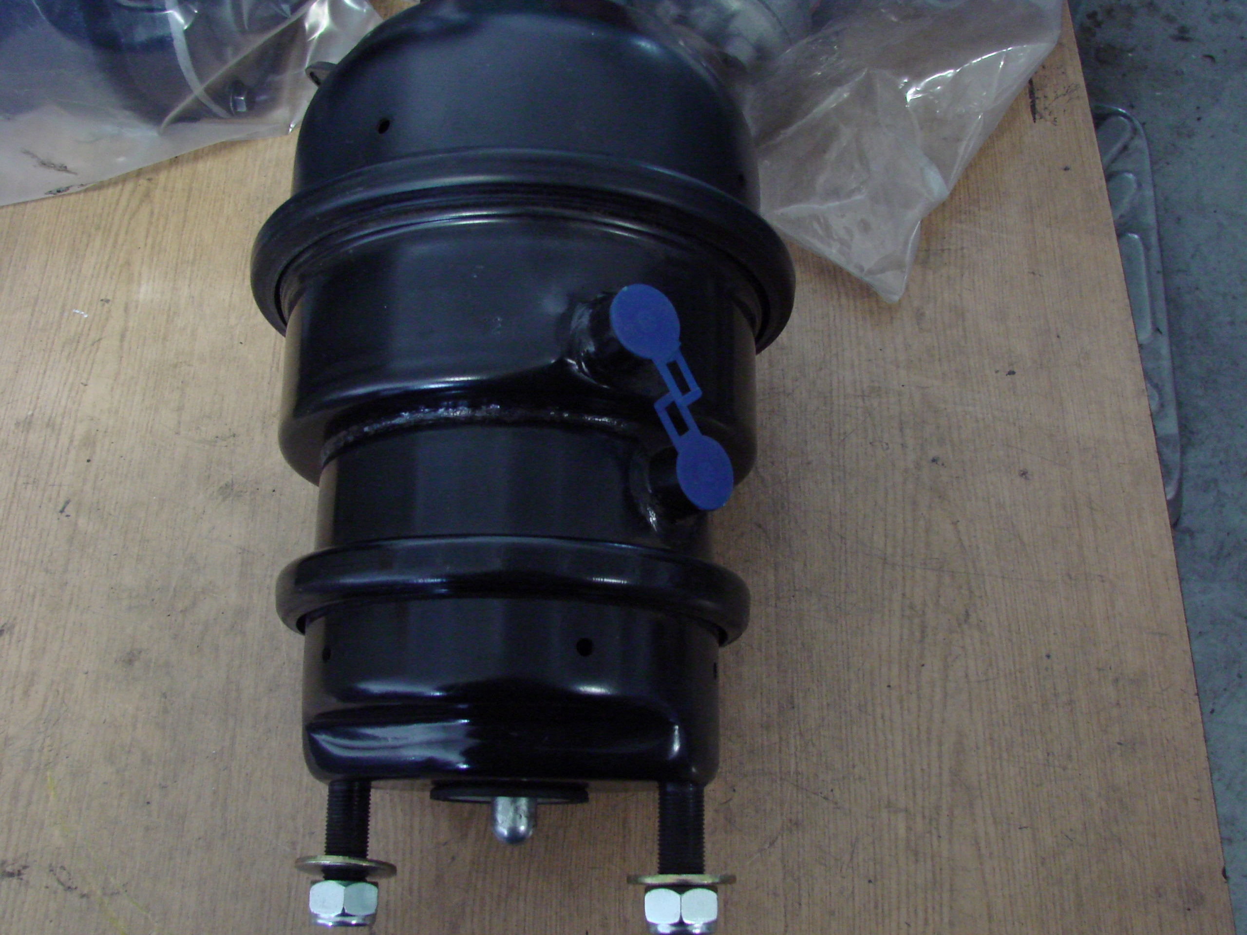 41231077 - Тормозной цилиндр 16/24 правый