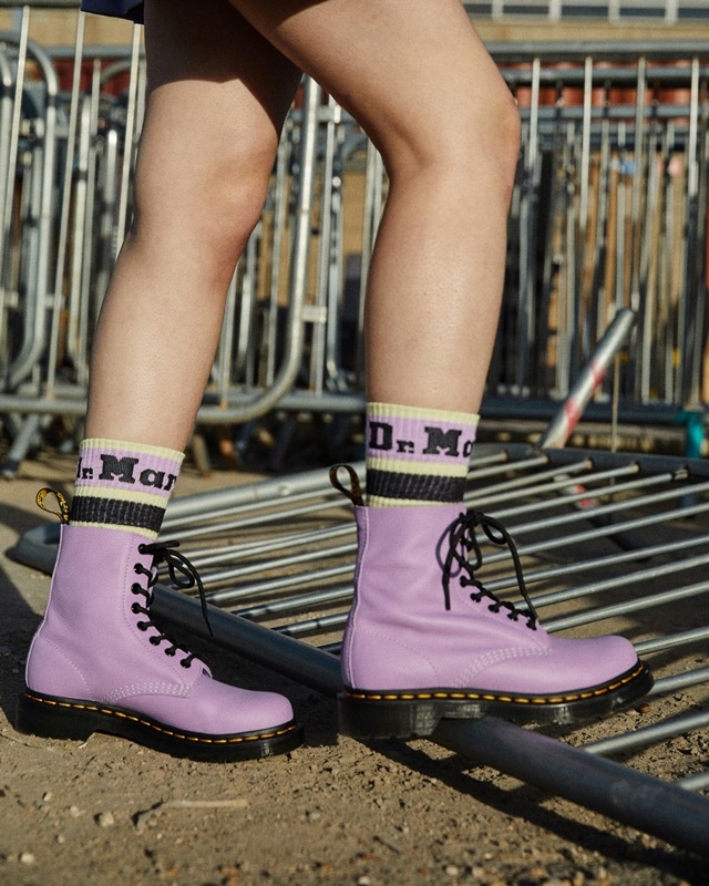 DR. MARTENS PASCAL VIRGINIA LILAC r. 7(41) Długość wkładki 26.4 cm