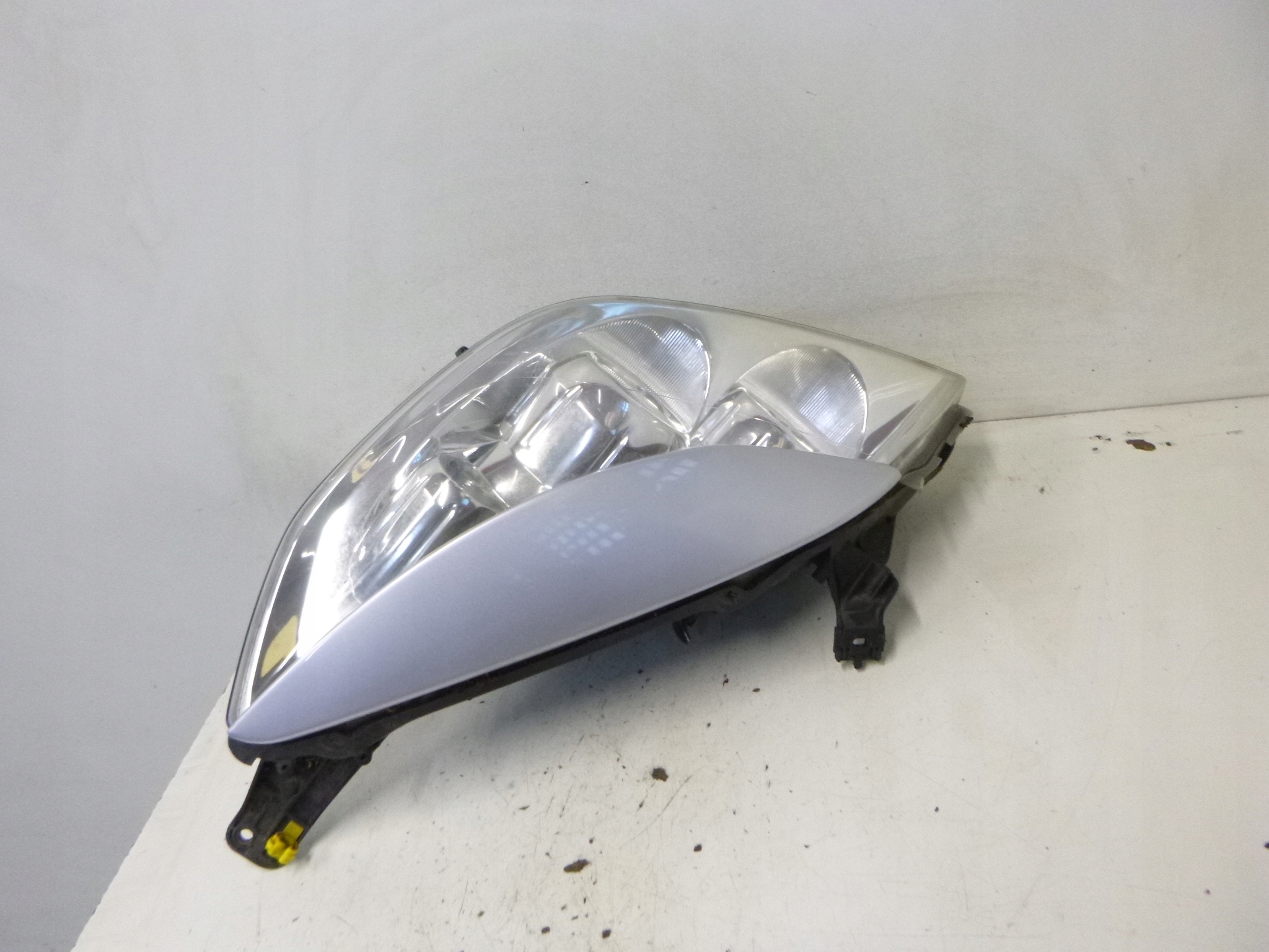 light front Opel Vectra C Lift 2007r. GM VALEO