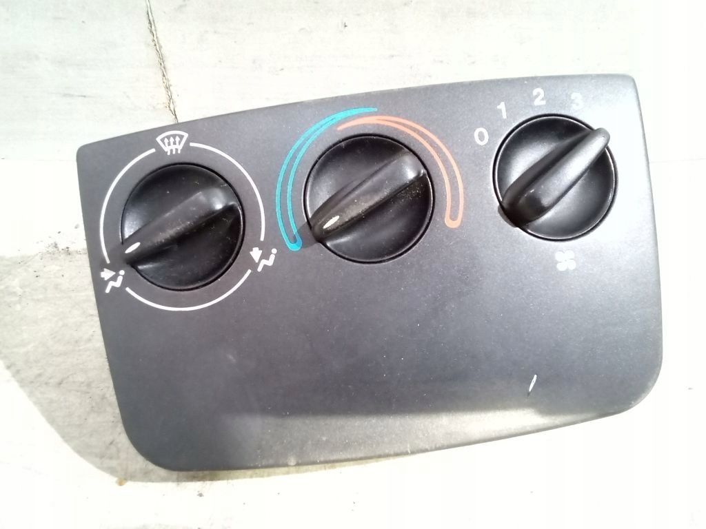Ford Fiesta MK4 control panel air conditioning devices 96FP19A522DA