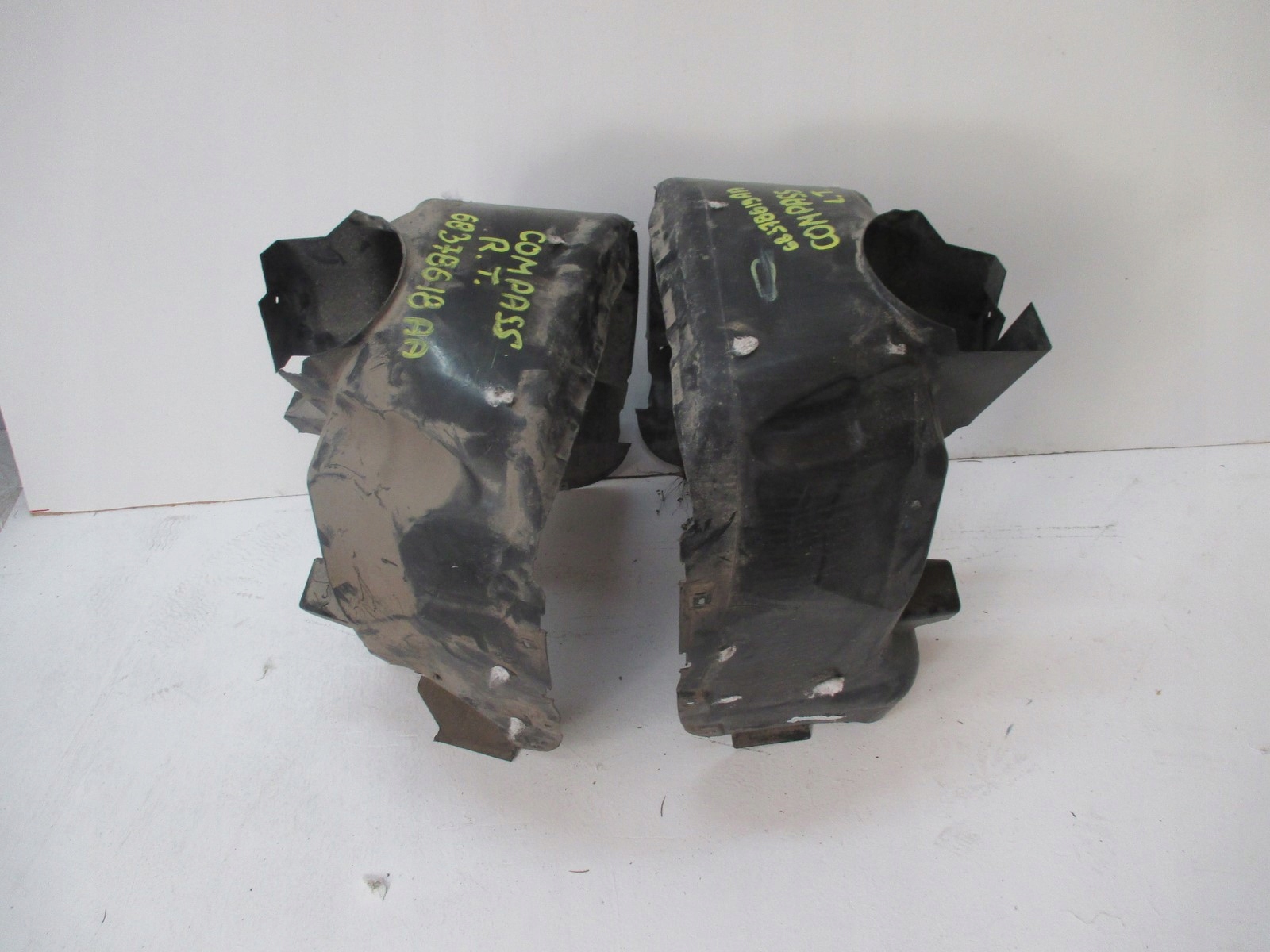 mudguard JEEP COMPASS II 68378618AA 68378619AA rear part