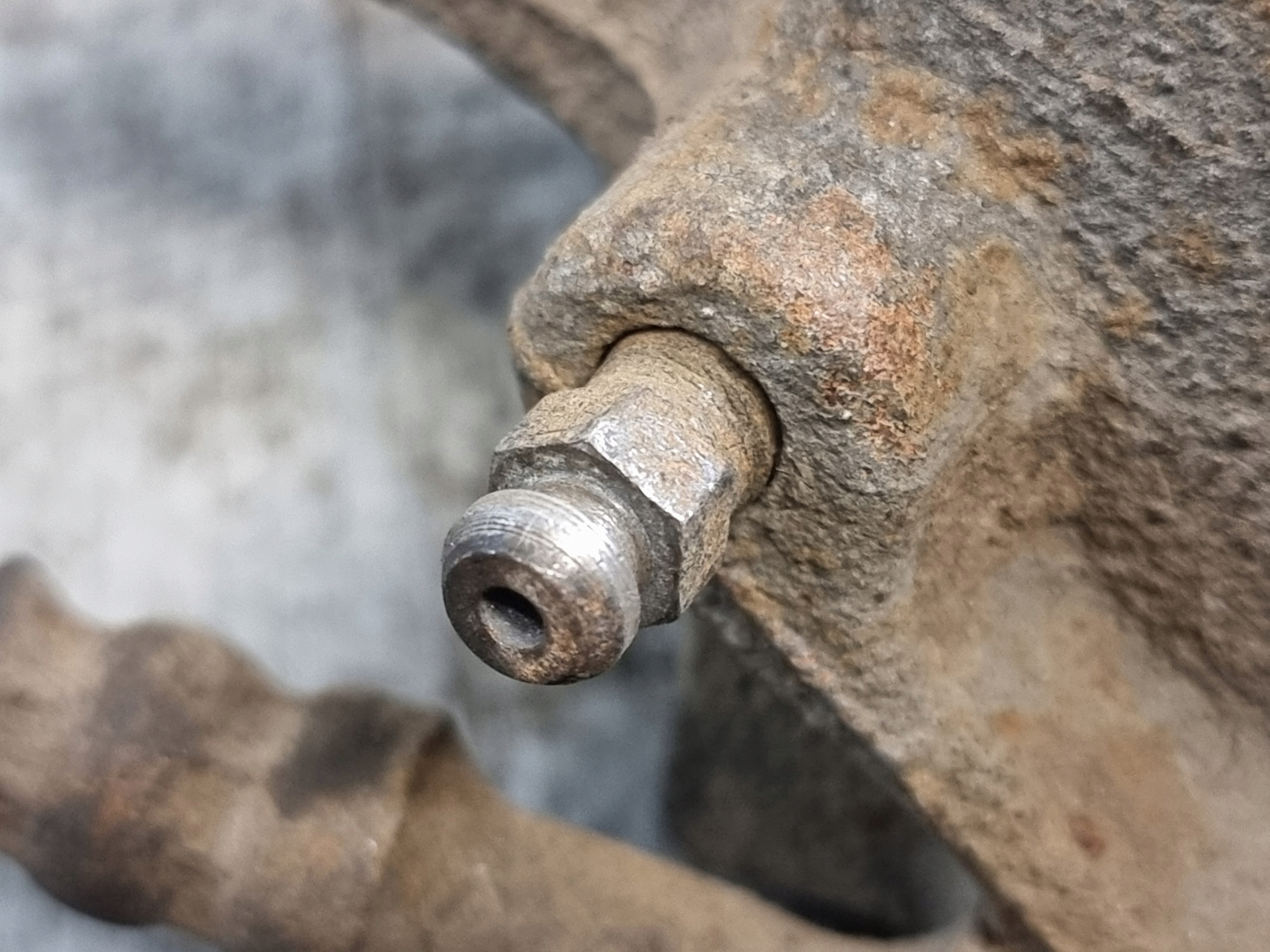 caliper brake left front OPEL CORSA C 1.3 CDTI