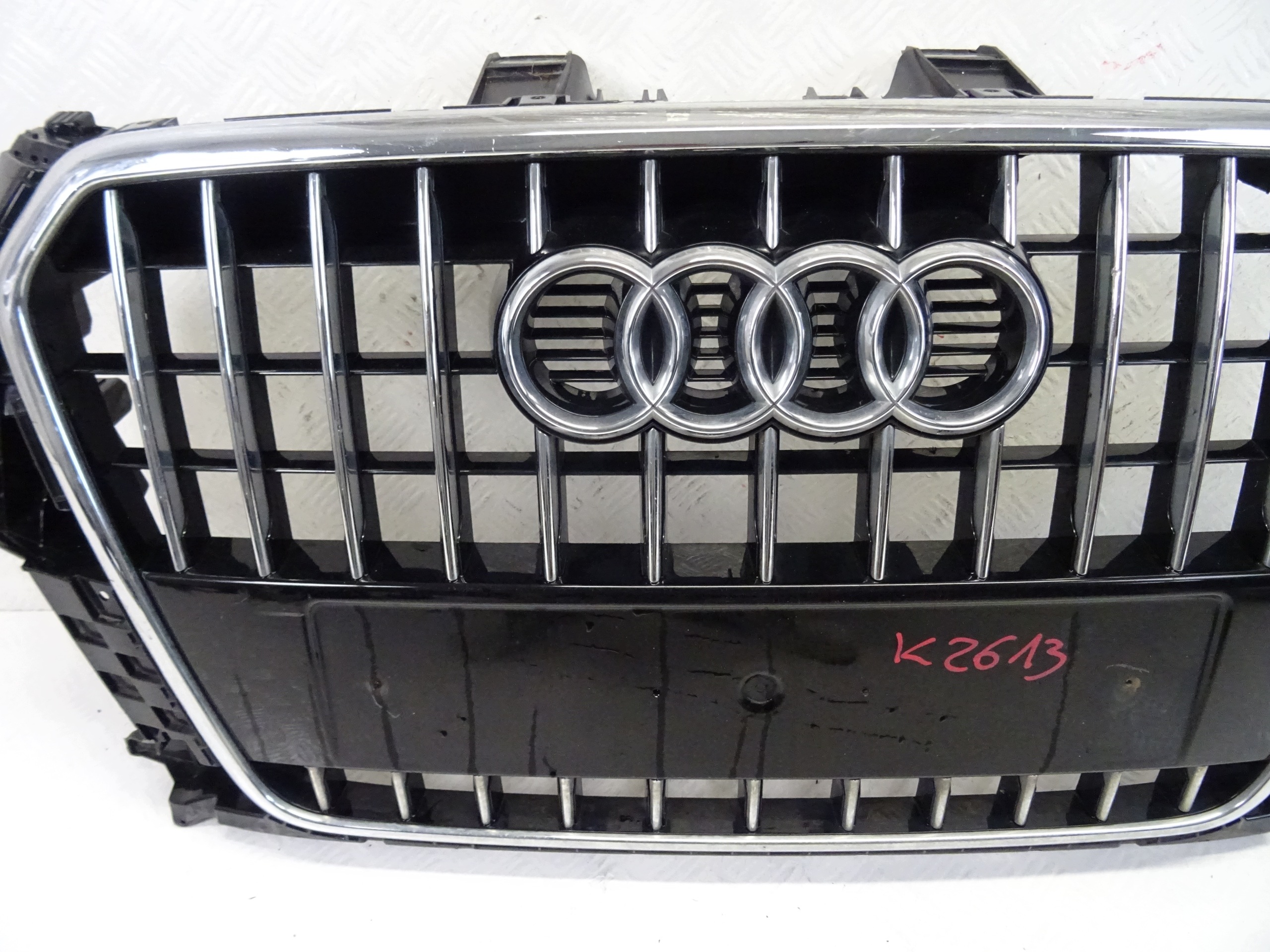 grill grille front front AUDI Q3 8U S-LINE 8U0853653A