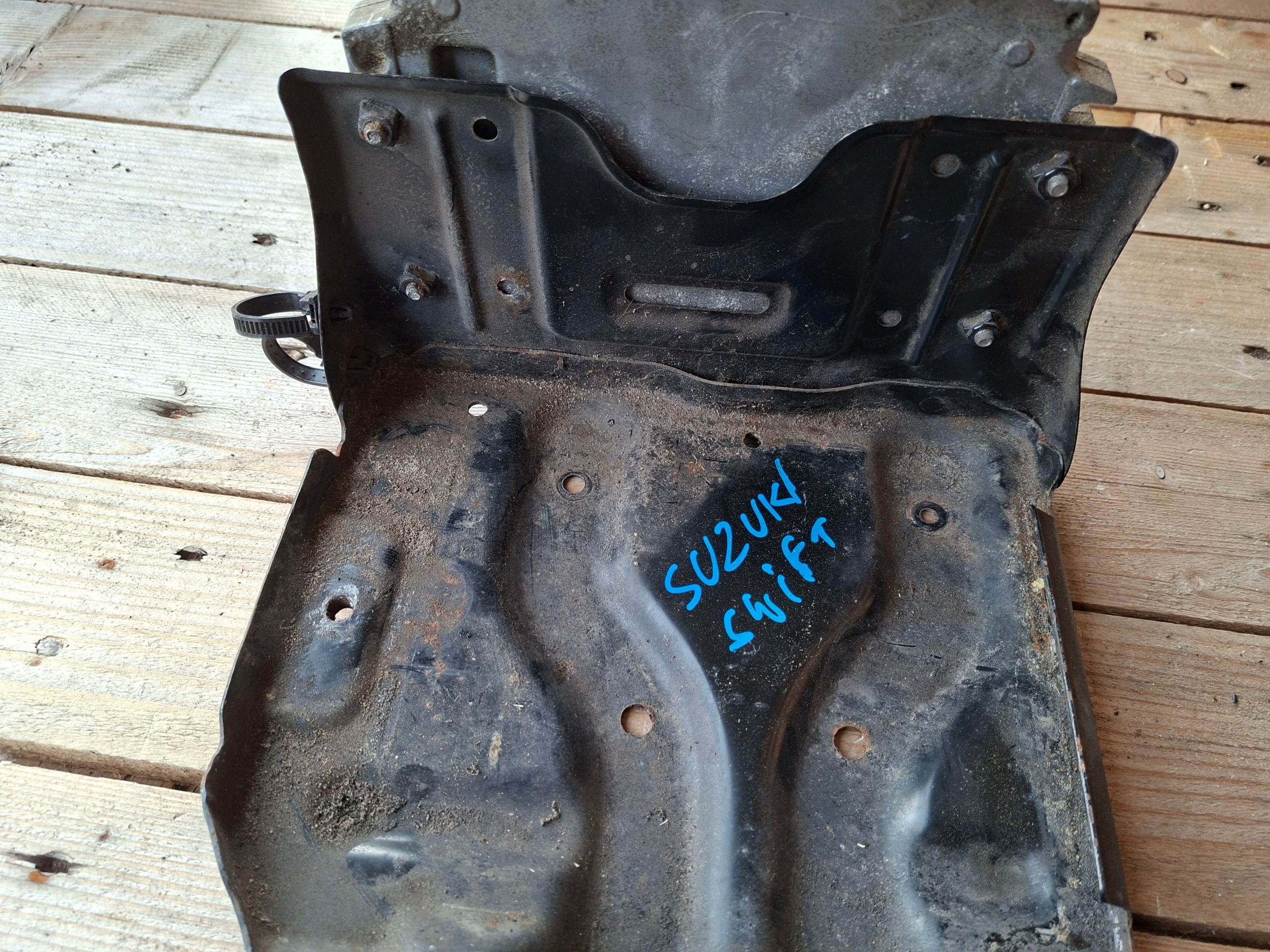 SUZUKI SWIFT III computer control unit of the engine 33920-72K0