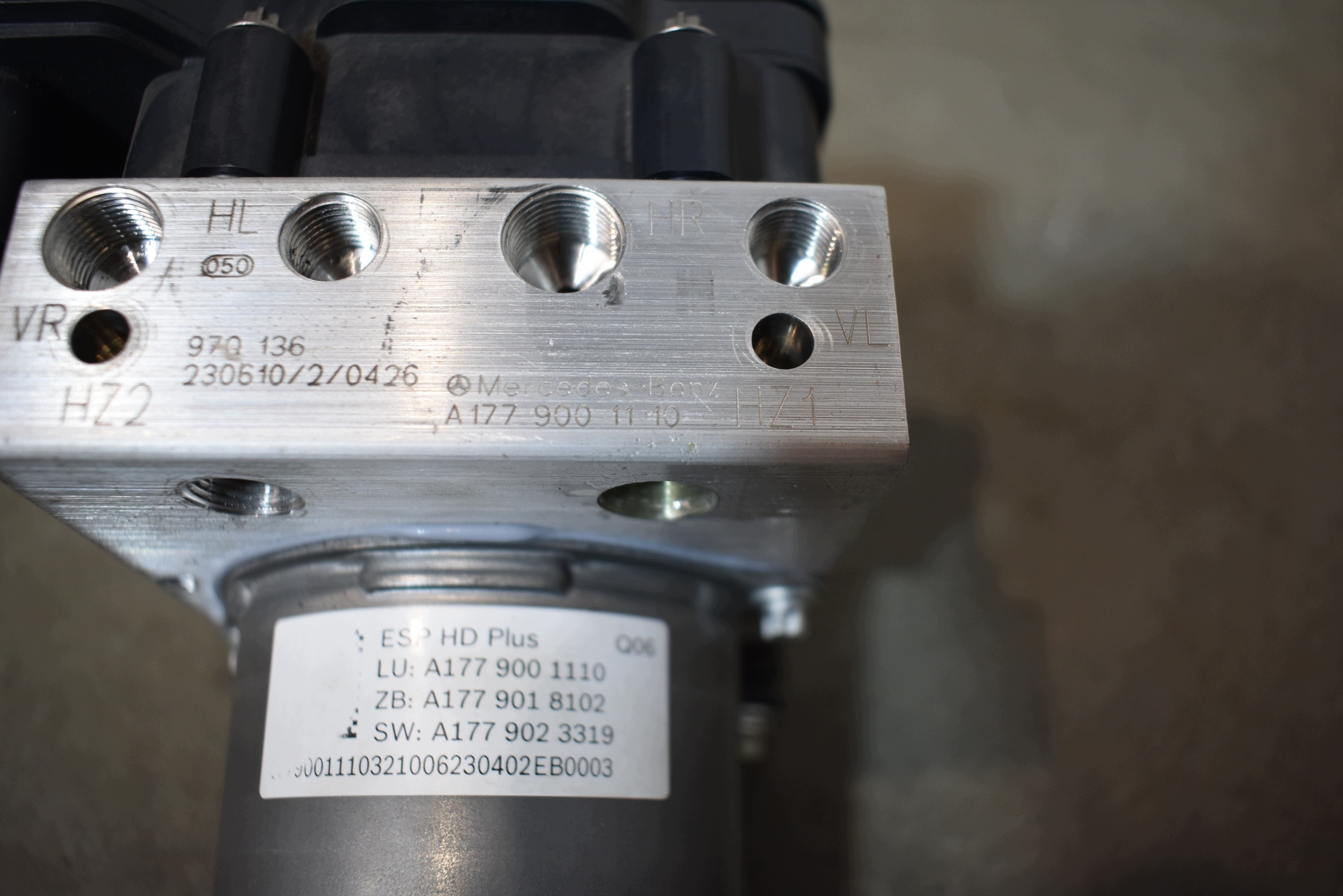 IDEALNA pump control unit ABS MERCEDES W118 W177 A35 A45 1