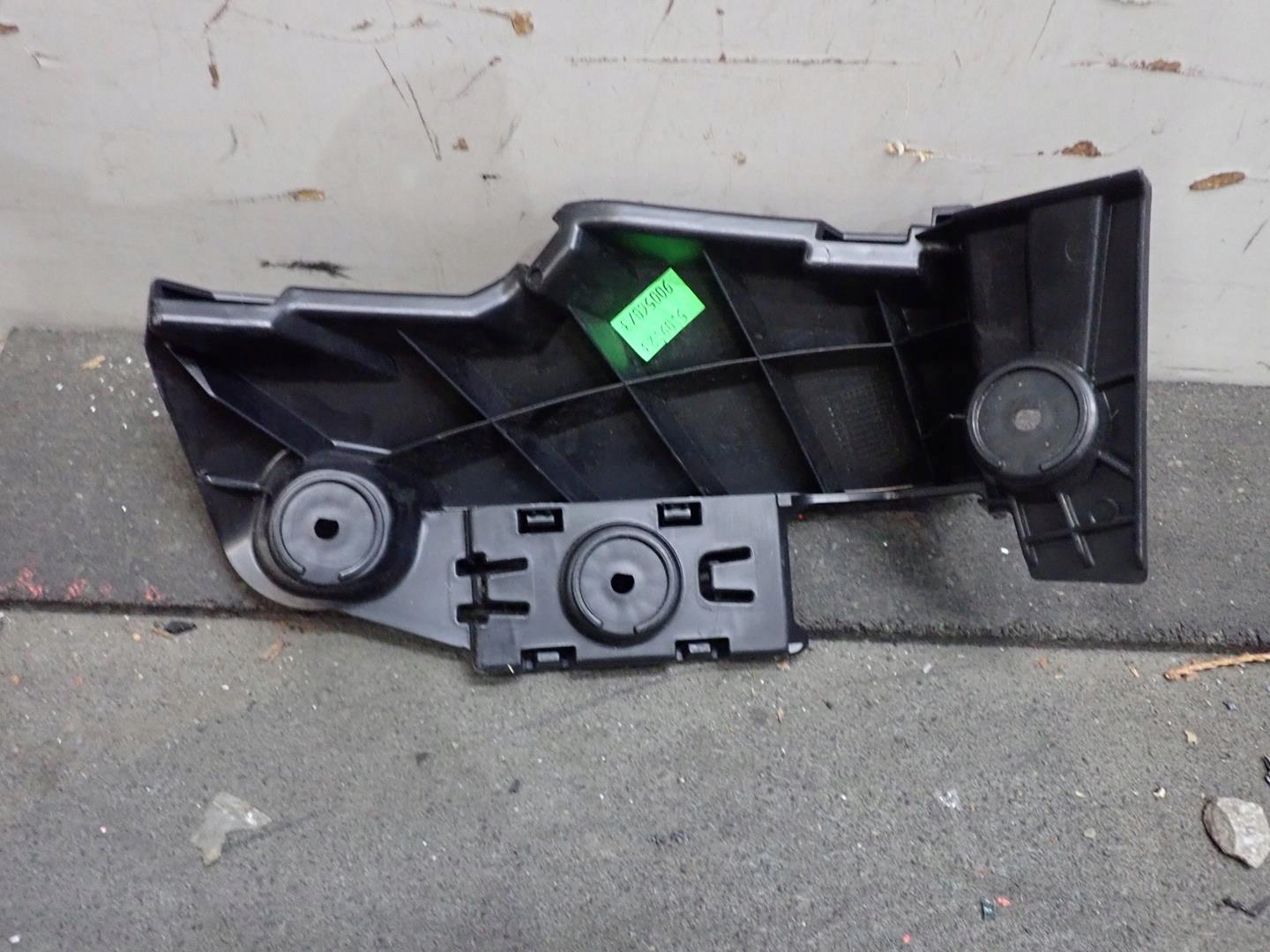 bumper bracket right rear part SKODA OCTAVIA IV 2020- 5E7807378