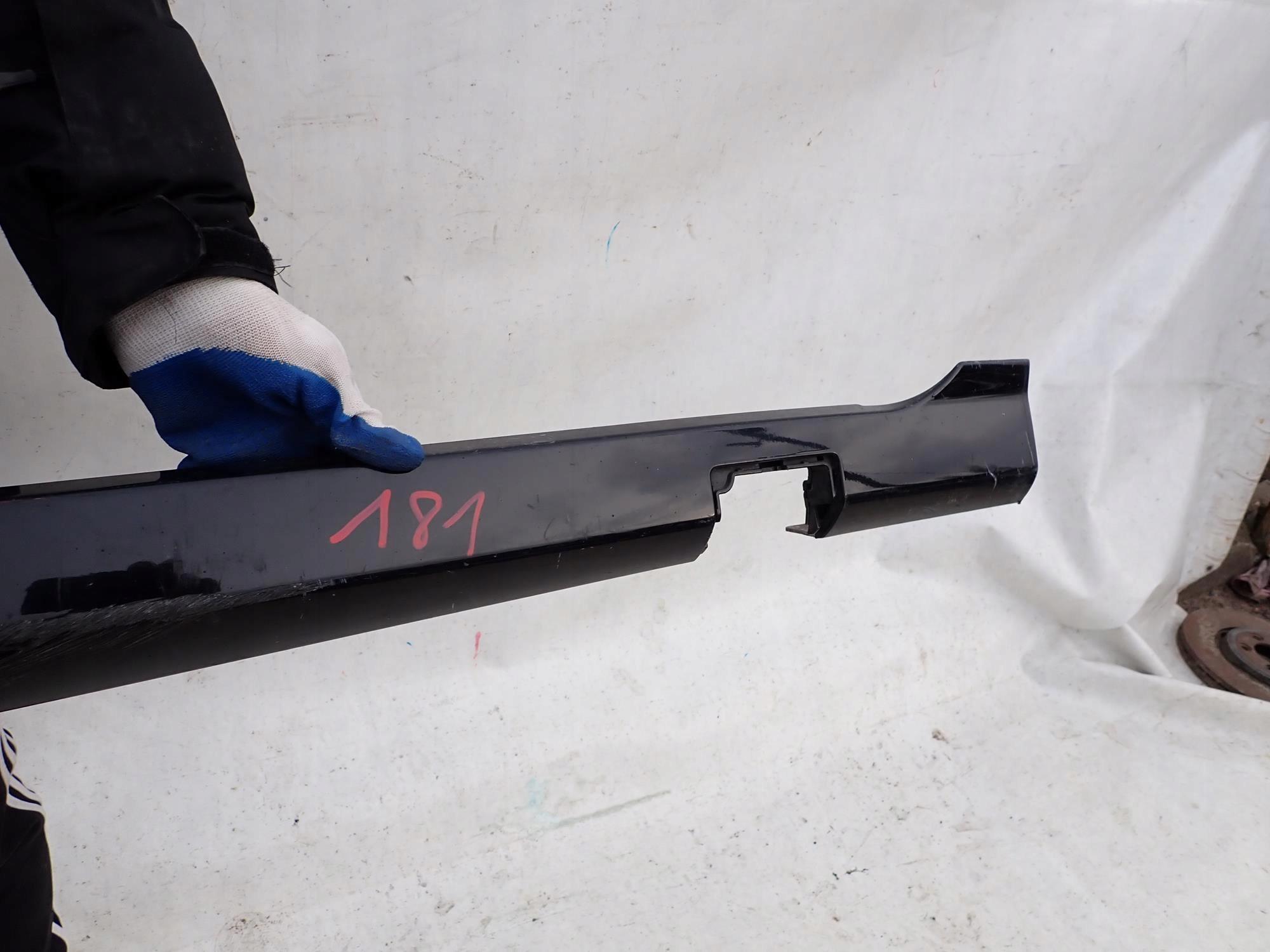 FORD FIESTA VII MK7 ST 12-17 moulding threshold right