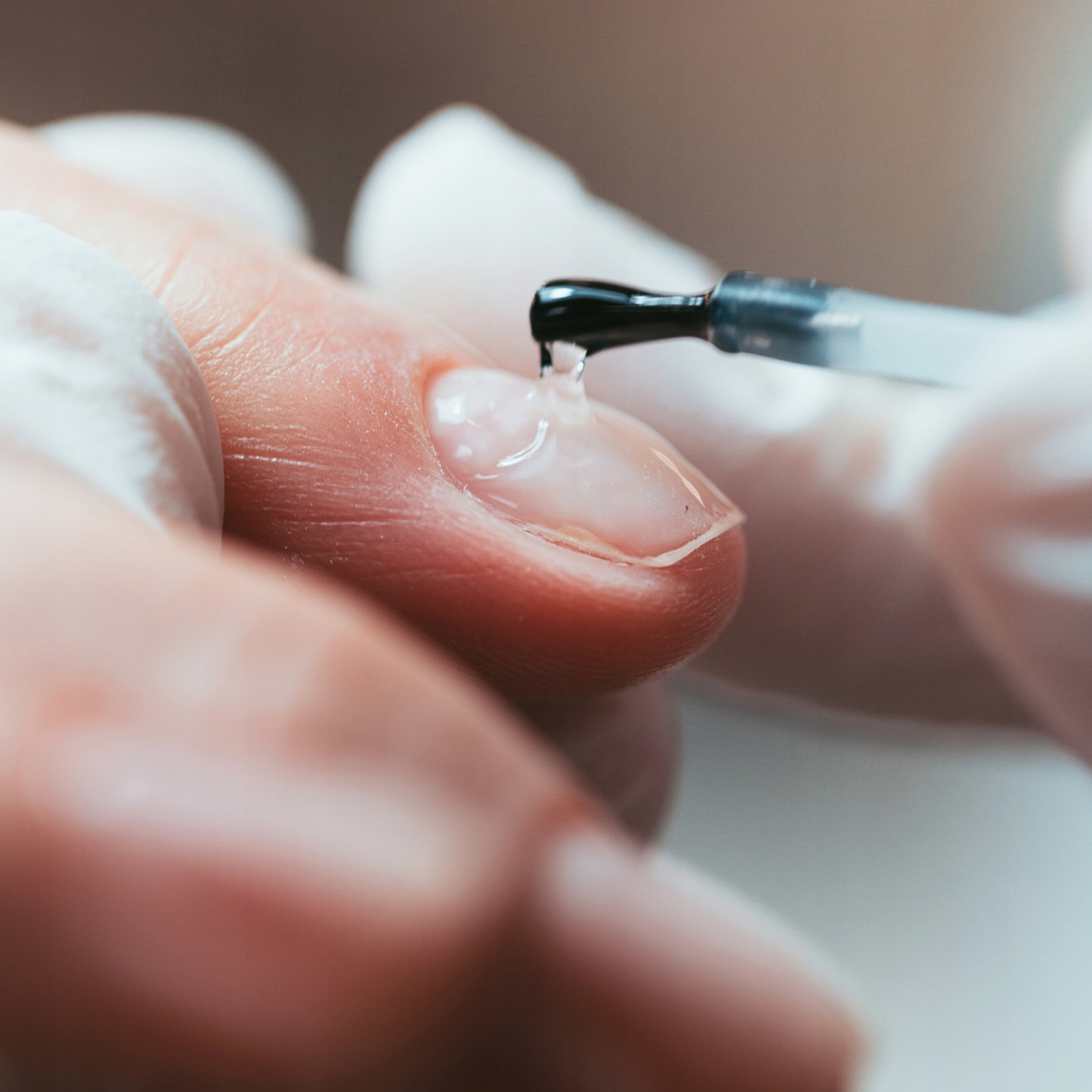 PALU Maxi Base BAZA HYBRYDOWA gęsta 11ml WYRÓWNUJĄCA PŁYTKĘ PRZEŹROCZYSTA Marka PALU