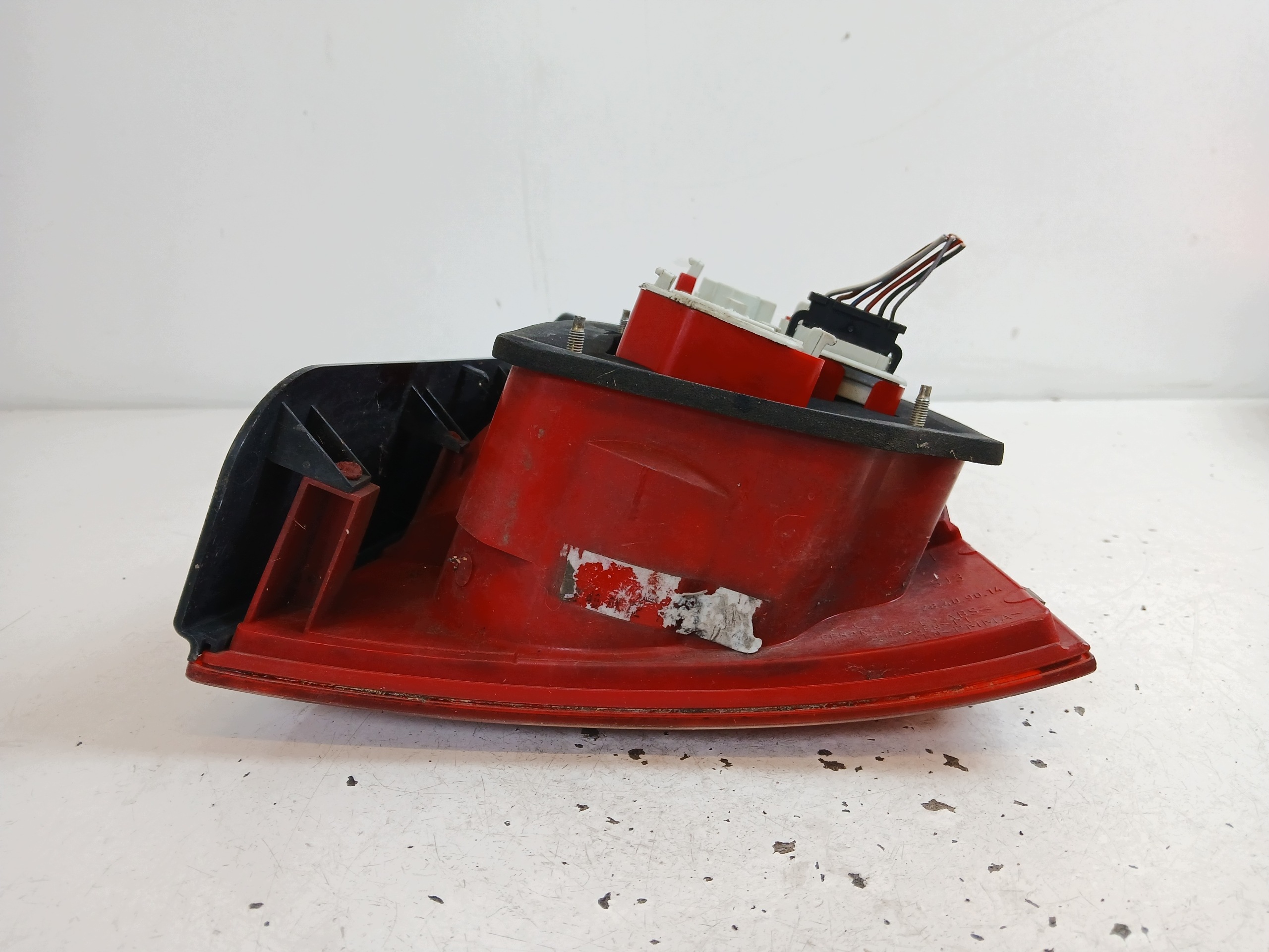 VW PASSAT B5 LIFT light left rear part sedan