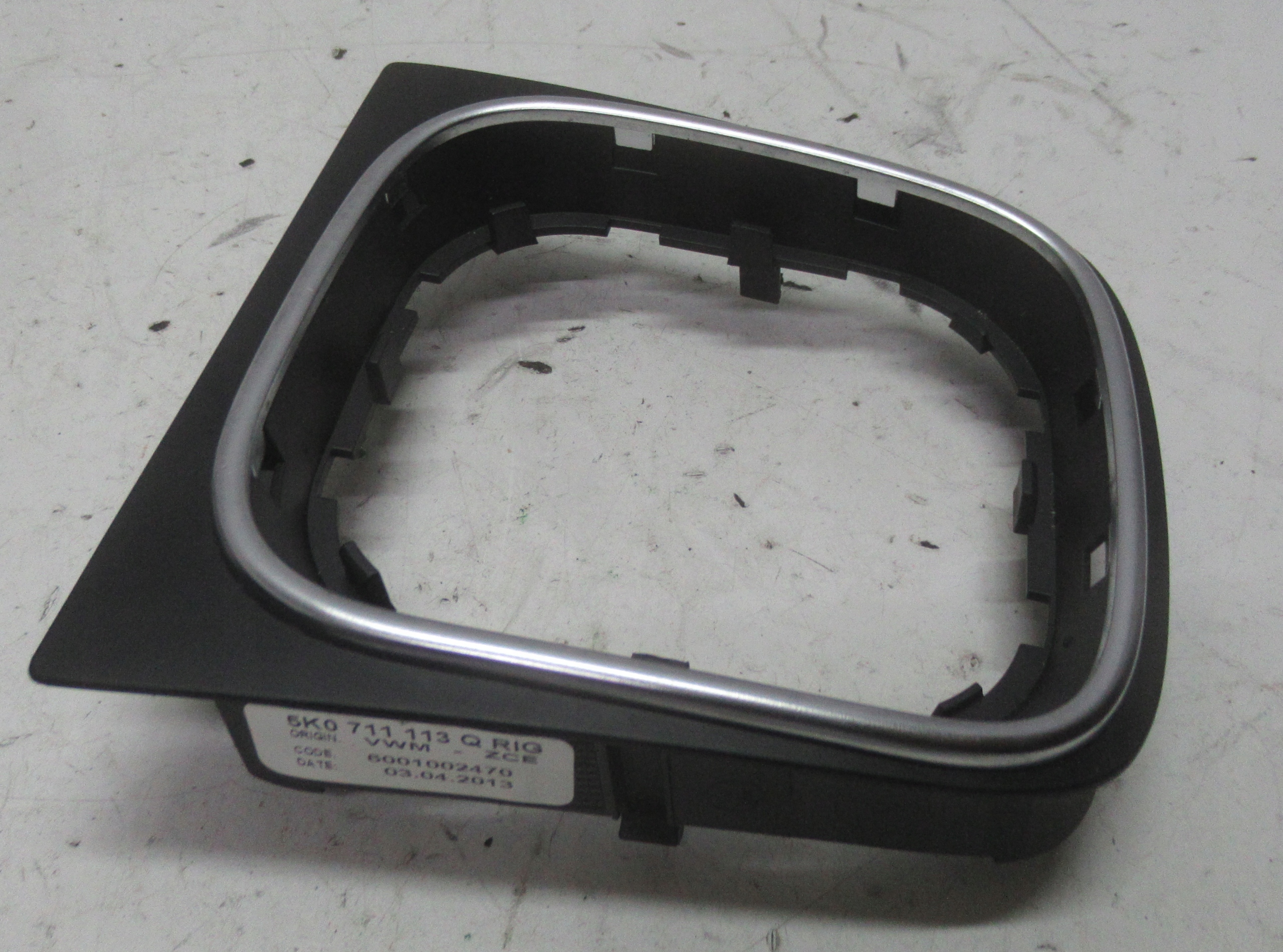 VW JETTA frame changes of the gear 5K0711113Q